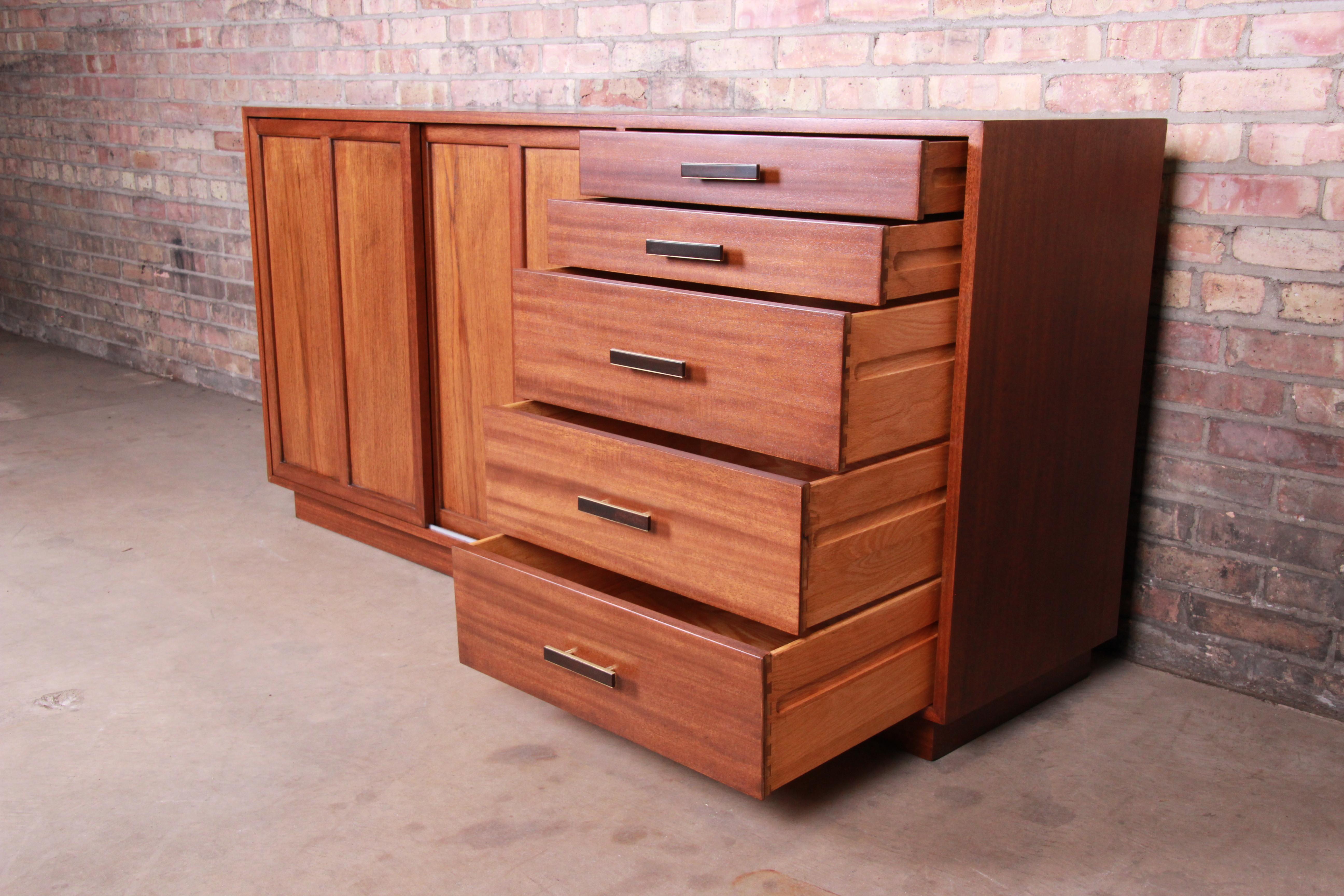 Harvey Probber Mahogany Sideboard Credenza or Bar Cabinet, Newly Restored For Sale 2