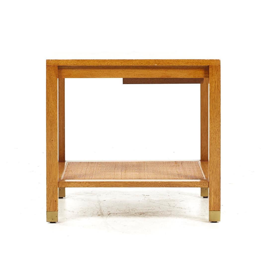 Table d'appoint du milieu du siècle en acajou blanchi et rotin Harvey Probber Bon état - En vente à Countryside, IL