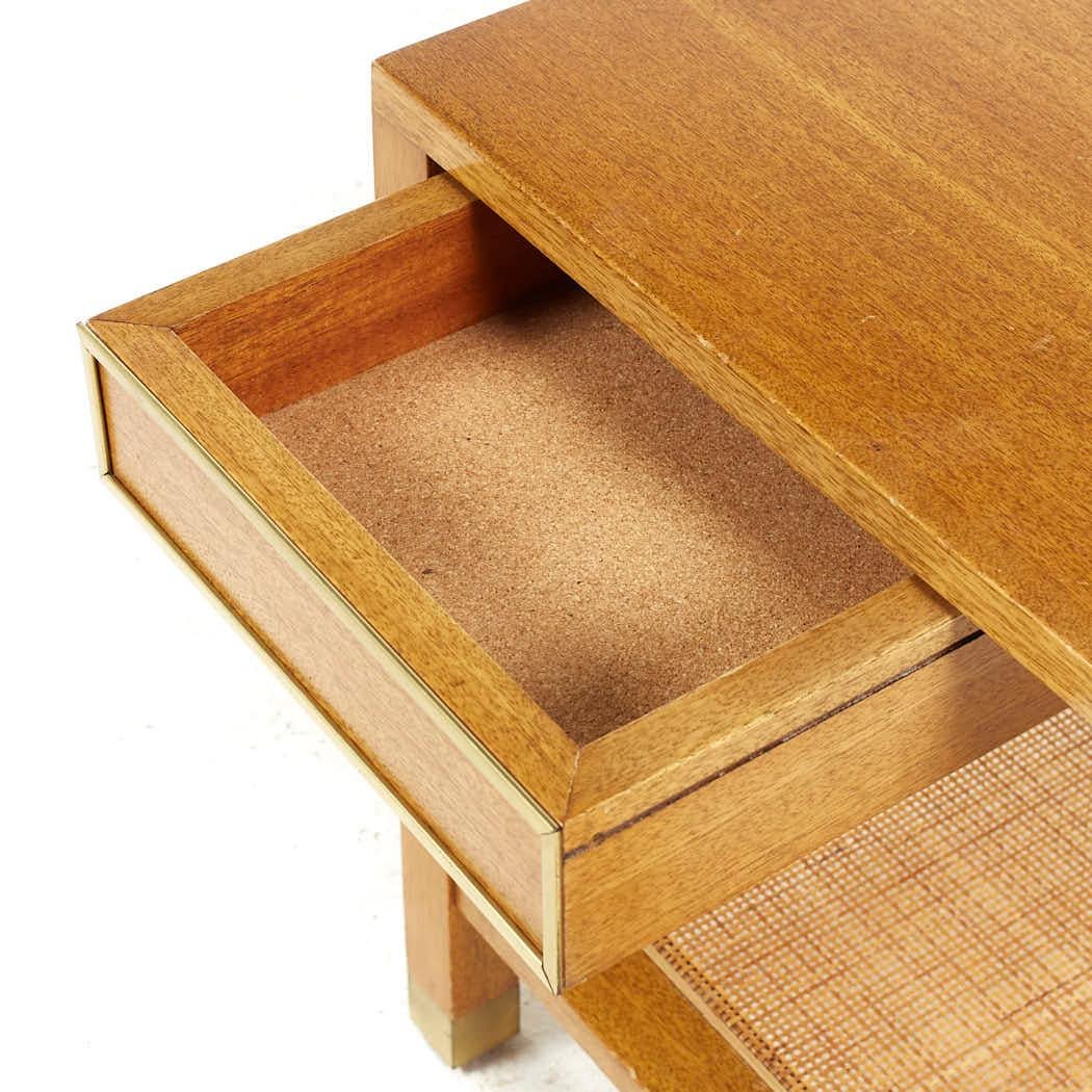 Table d'appoint du milieu du siècle en acajou blanchi et rotin Harvey Probber en vente 2