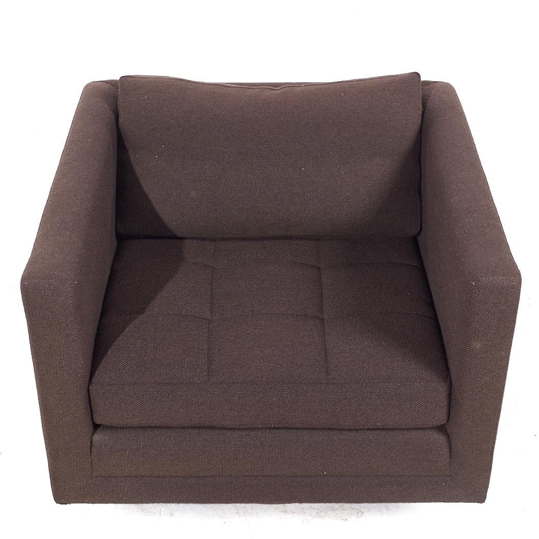 Harvey Probber Mid Century Cube Swivel Lounge Chairs - Paire en vente 5