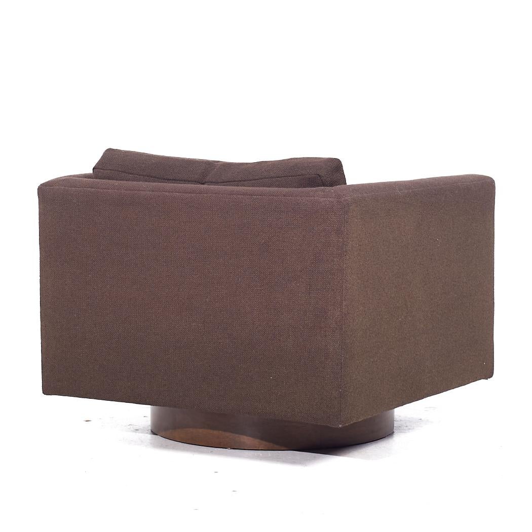 Métal Harvey Probber Mid Century Cube Swivel Lounge Chairs - Paire en vente