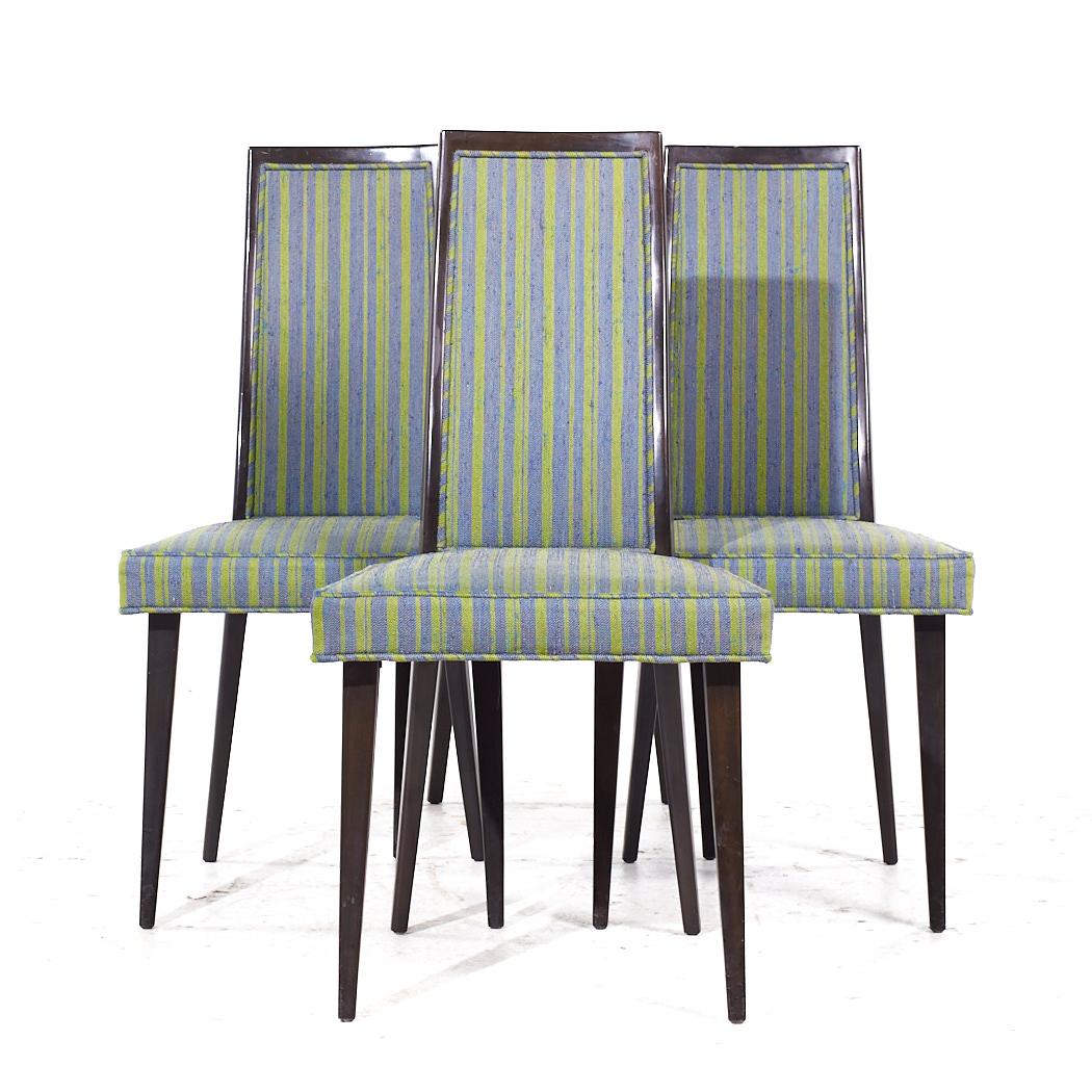 Sedie da pranzo in mogano ebanizzato del Mid Century di Harvey Probber - Set di 4

Ogni sedia misura: 19,5 pollici di larghezza x 20 di profondità x 28,25 di altezza, con un'altezza della seduta/spazio libero di 18,5 pollici.

Tutti i mobili possono