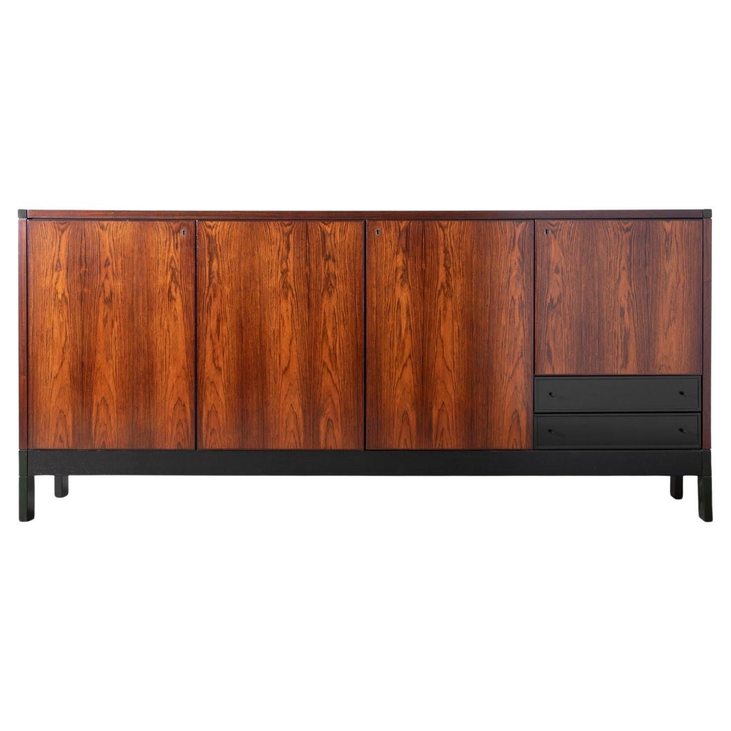 Cabinet in palissandro brasiliano di Harvey Probber, moderno nel Medioevo, anni 
70