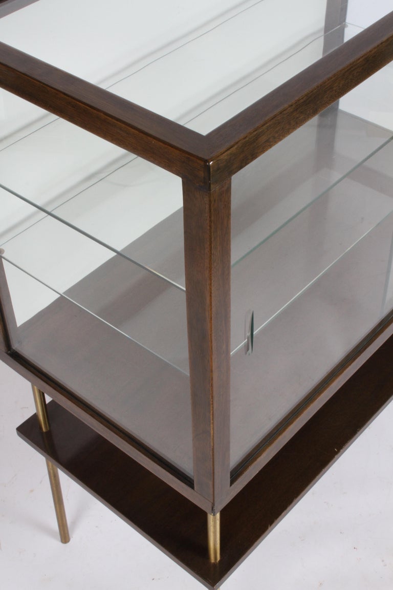 Harvey Probber MidCentury Modern Curio Display Case at 1stDibs