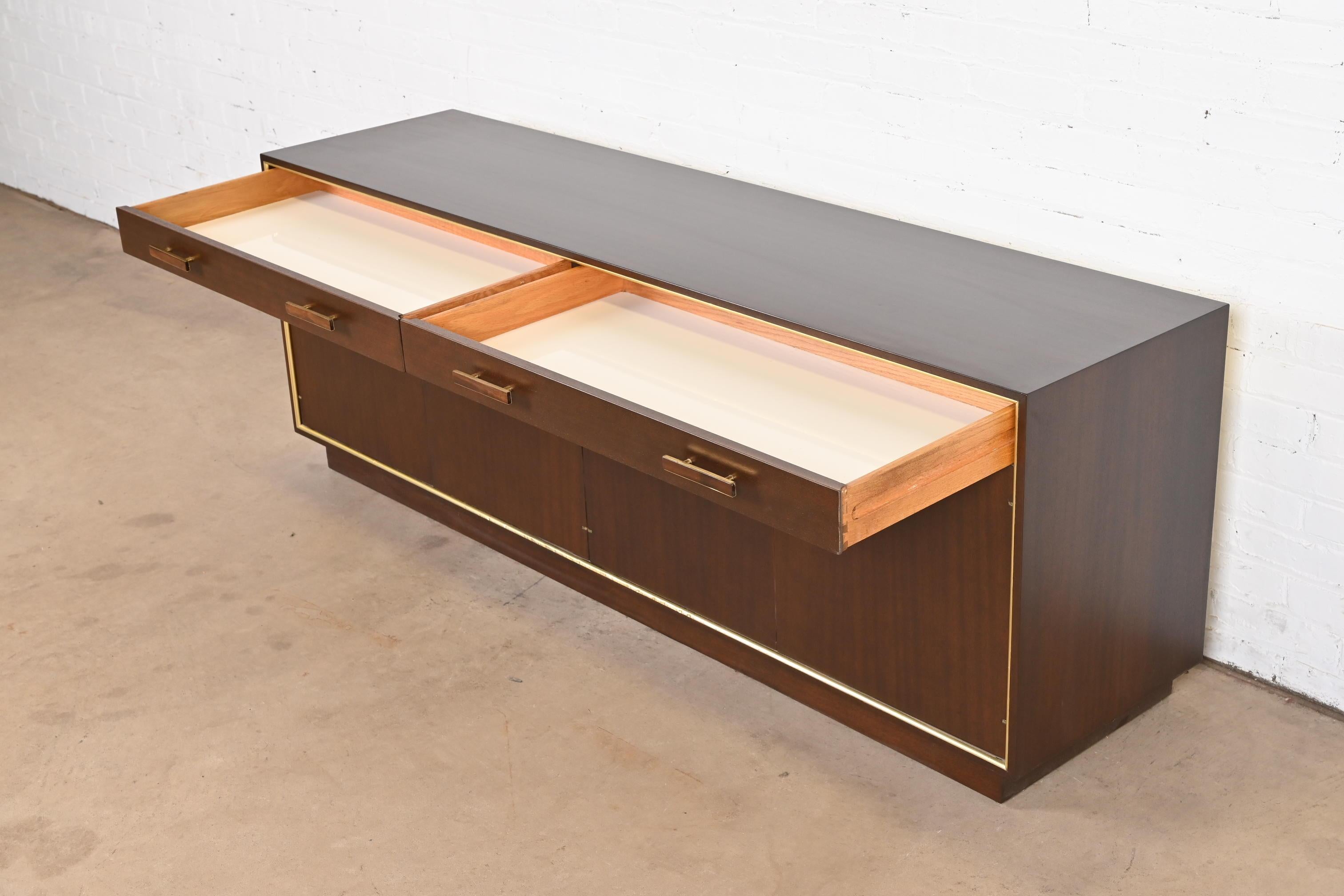 Harvey Probber Mid-Century Modern Mahogany and Brass Credenza, Newly Refinished For Sale 5