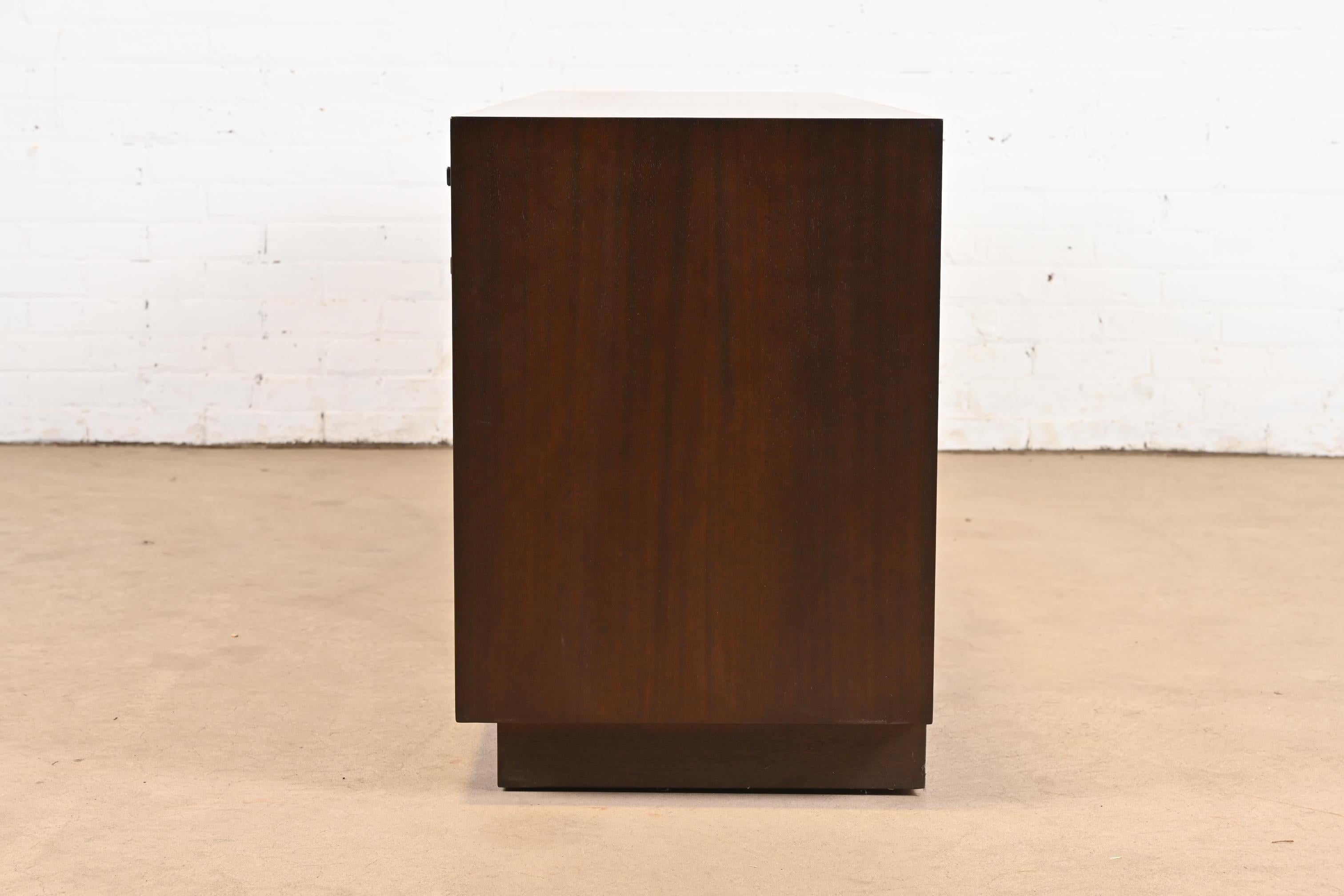 Harvey Probber Mid-Century Modern Mahogany and Brass Credenza, Newly Refinished For Sale 11