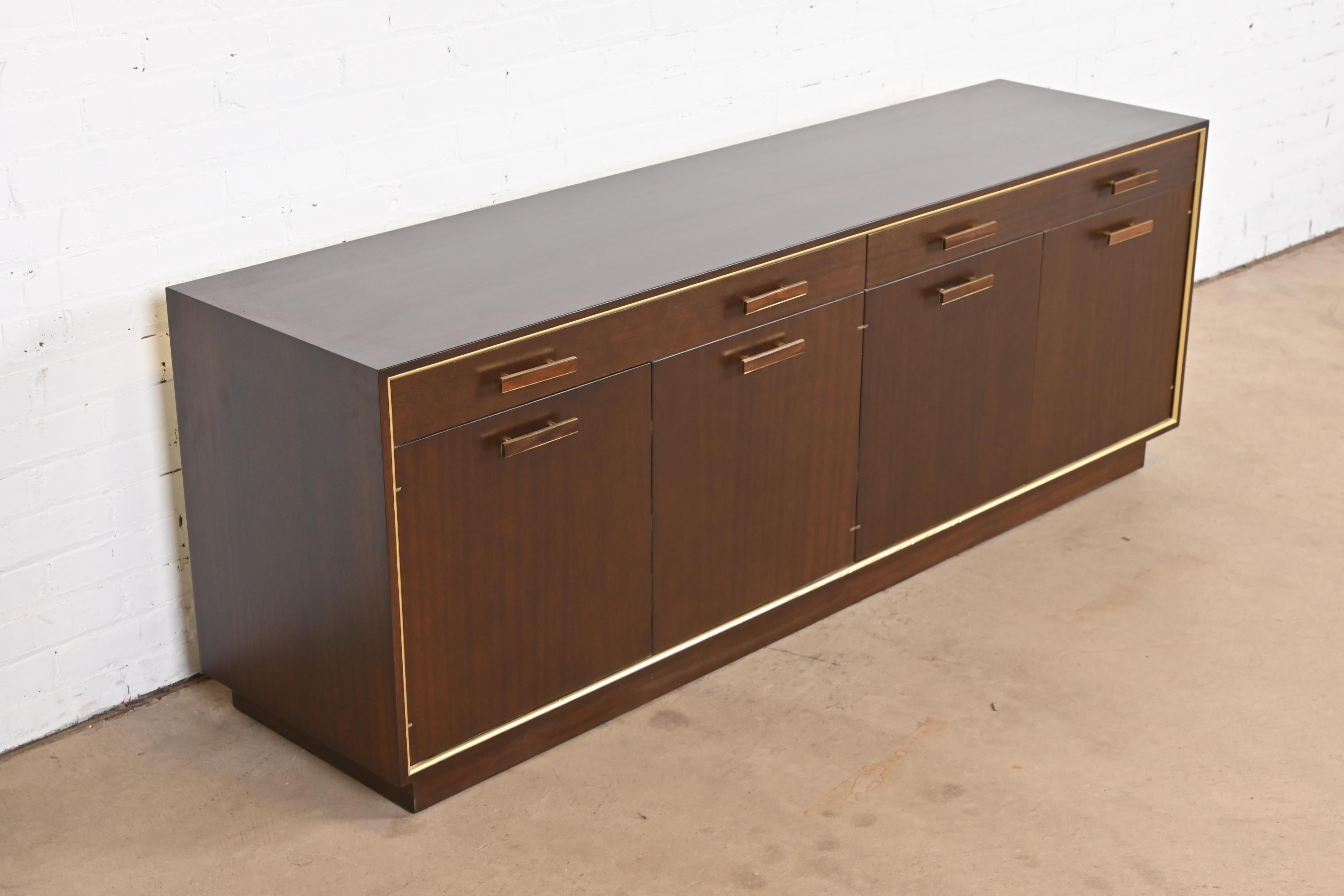 Harvey Probber Mid-Century Modern Mahogany and Brass Credenza, Newly Refinished For Sale 2