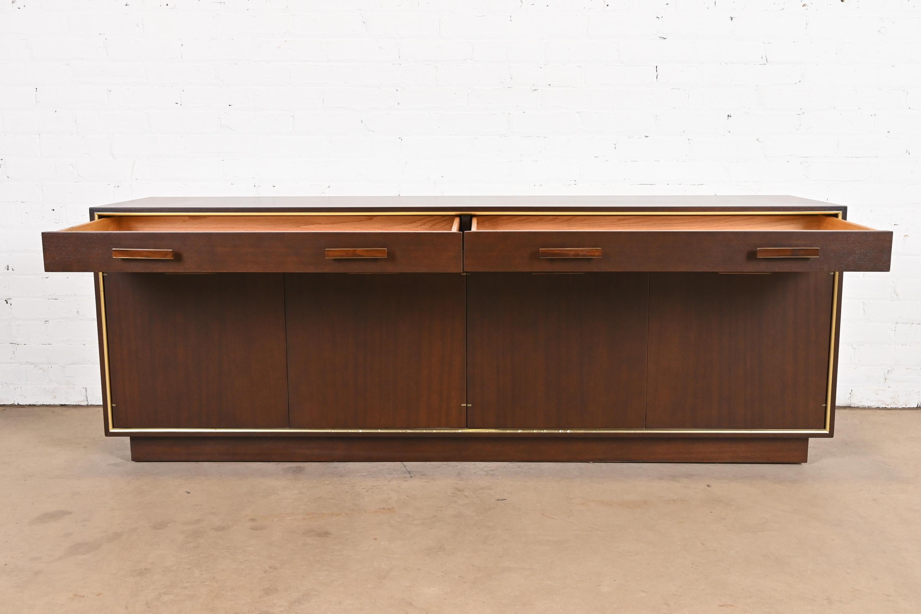 Harvey Probber Mid-Century Modern Mahogany and Brass Credenza, Newly Refinished For Sale 3