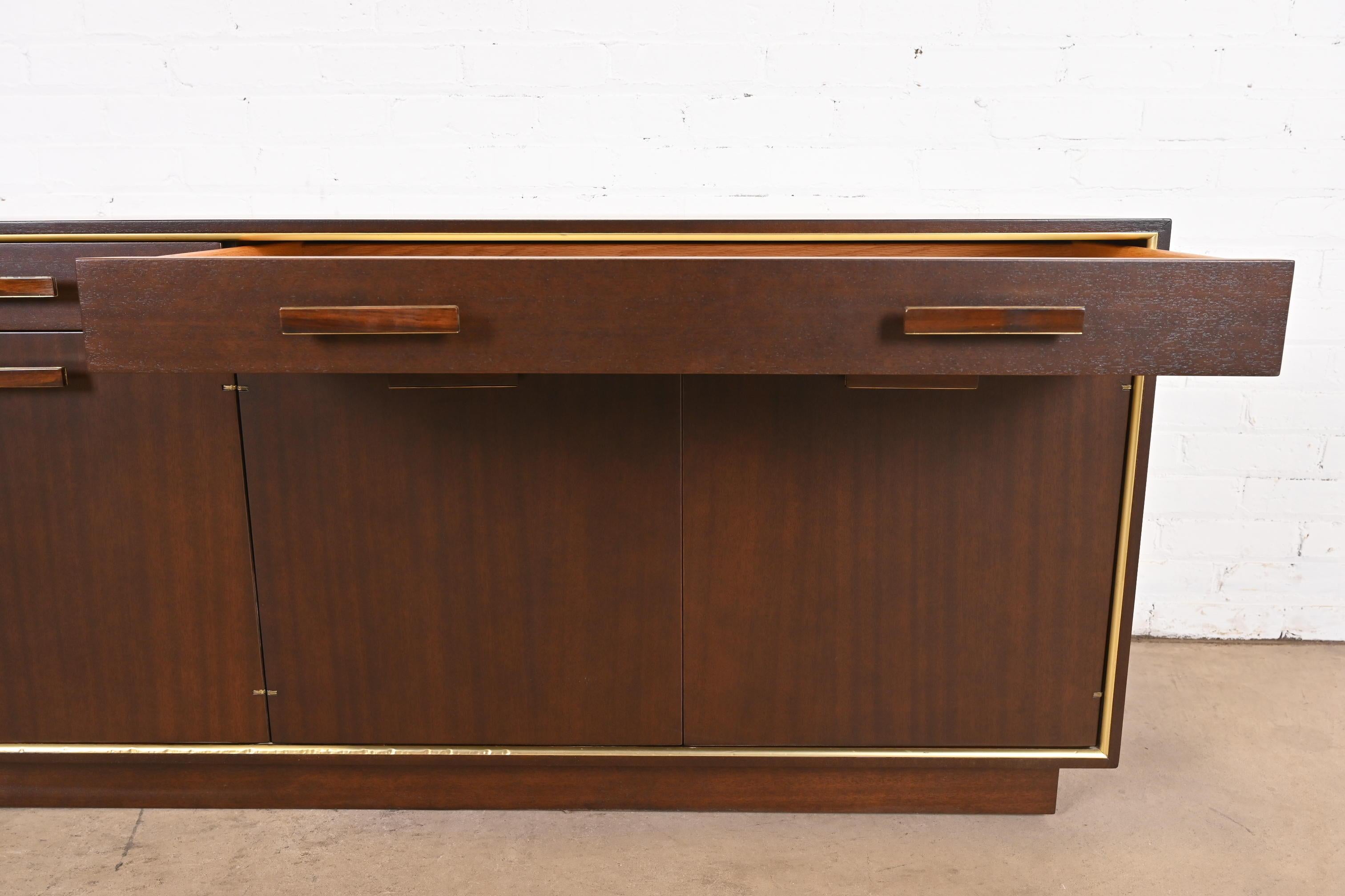 Harvey Probber Mid-Century Modern Mahogany and Brass Credenza, Newly Refinished For Sale 4