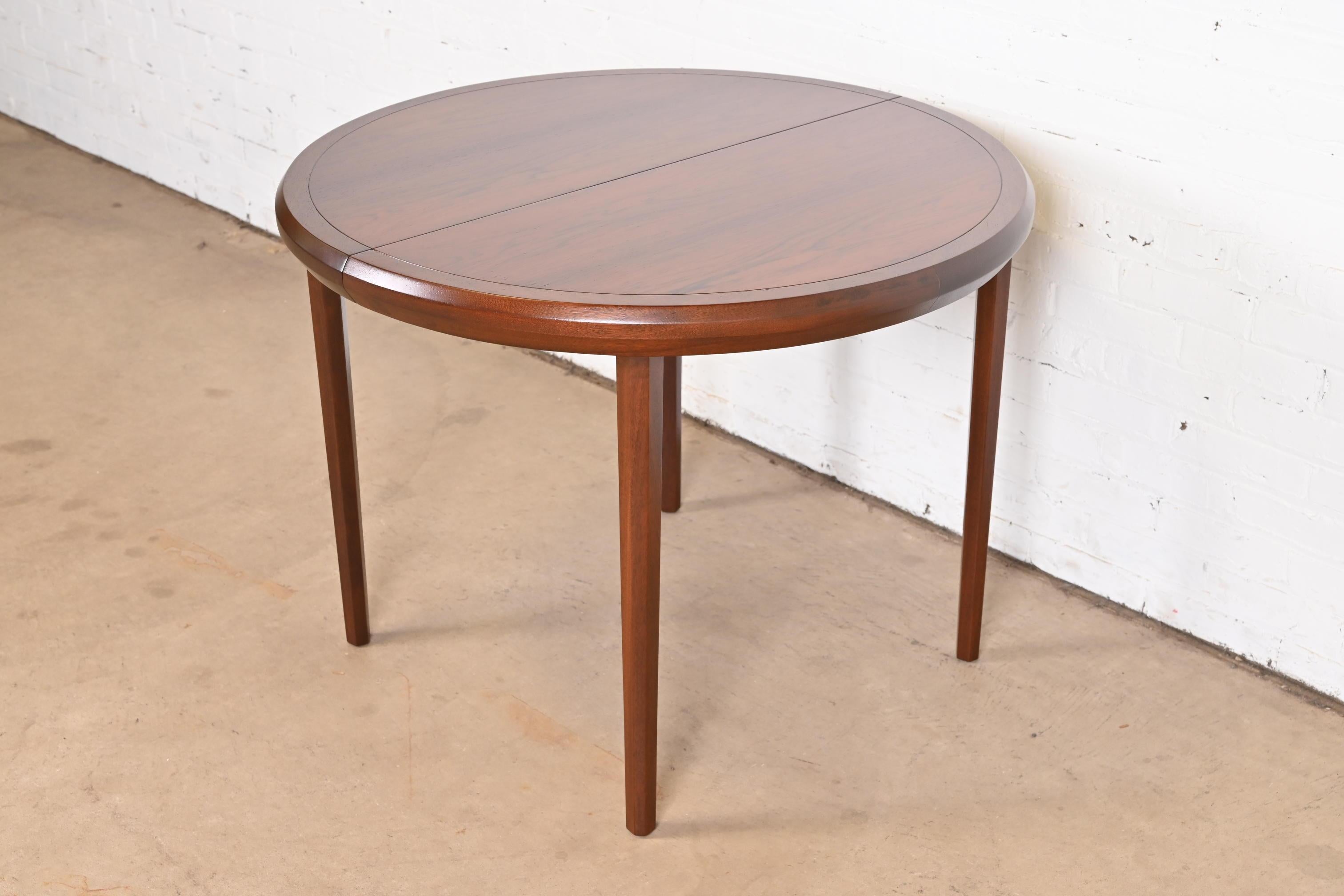 Harvey Probber Mid-Century Modern Rosewood Dining Table, Newly Refinished 6