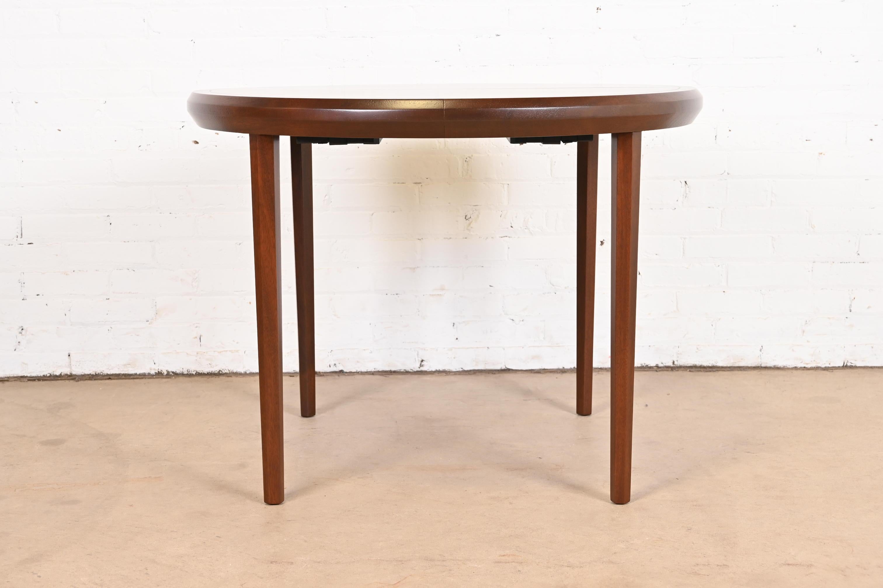 Harvey Probber Mid-Century Modern Rosewood Dining Table, Newly Refinished 8