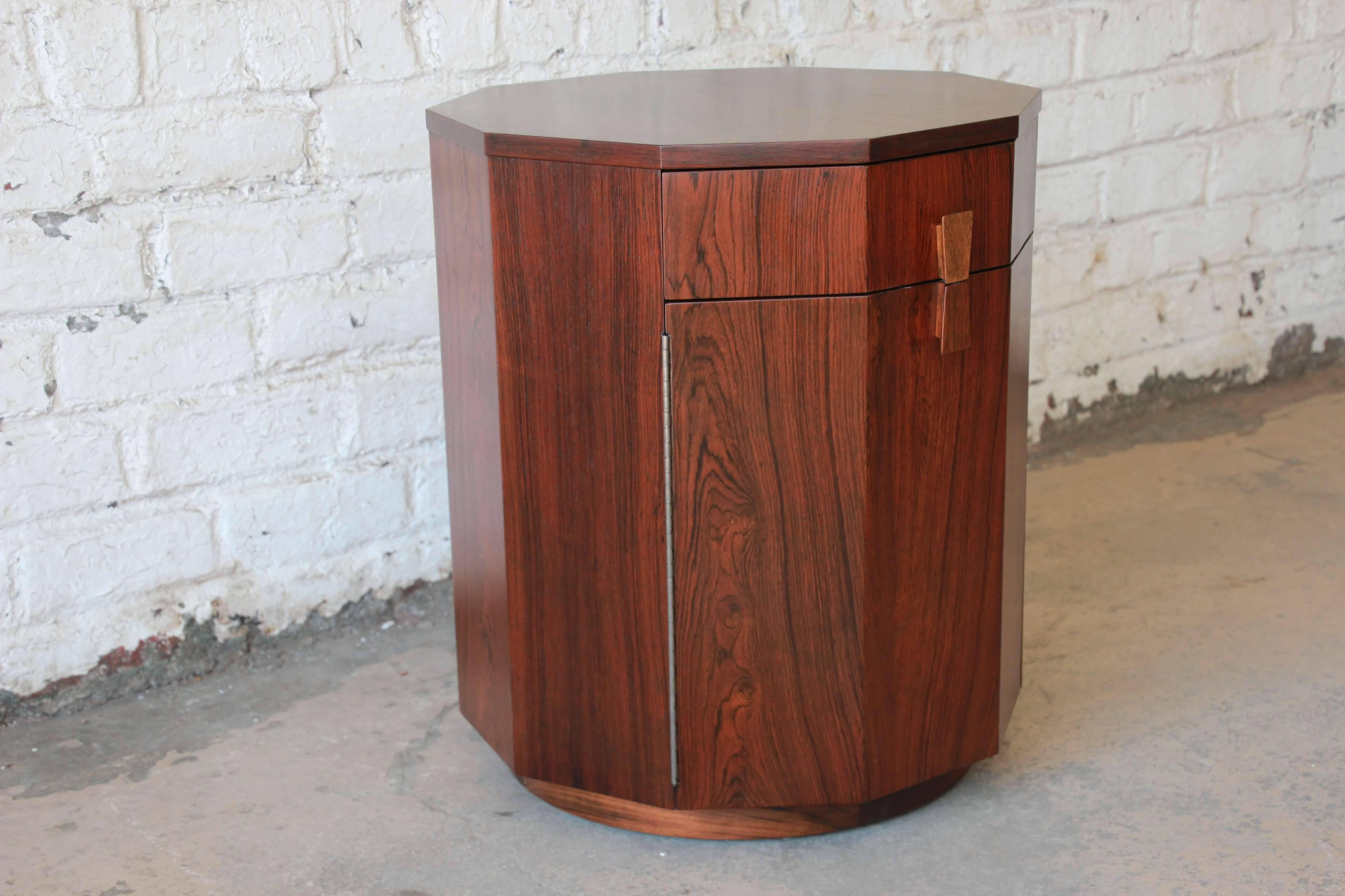 Harvey Probber Mid-Century Modern Rosewood Dry Bar Cabinet 1