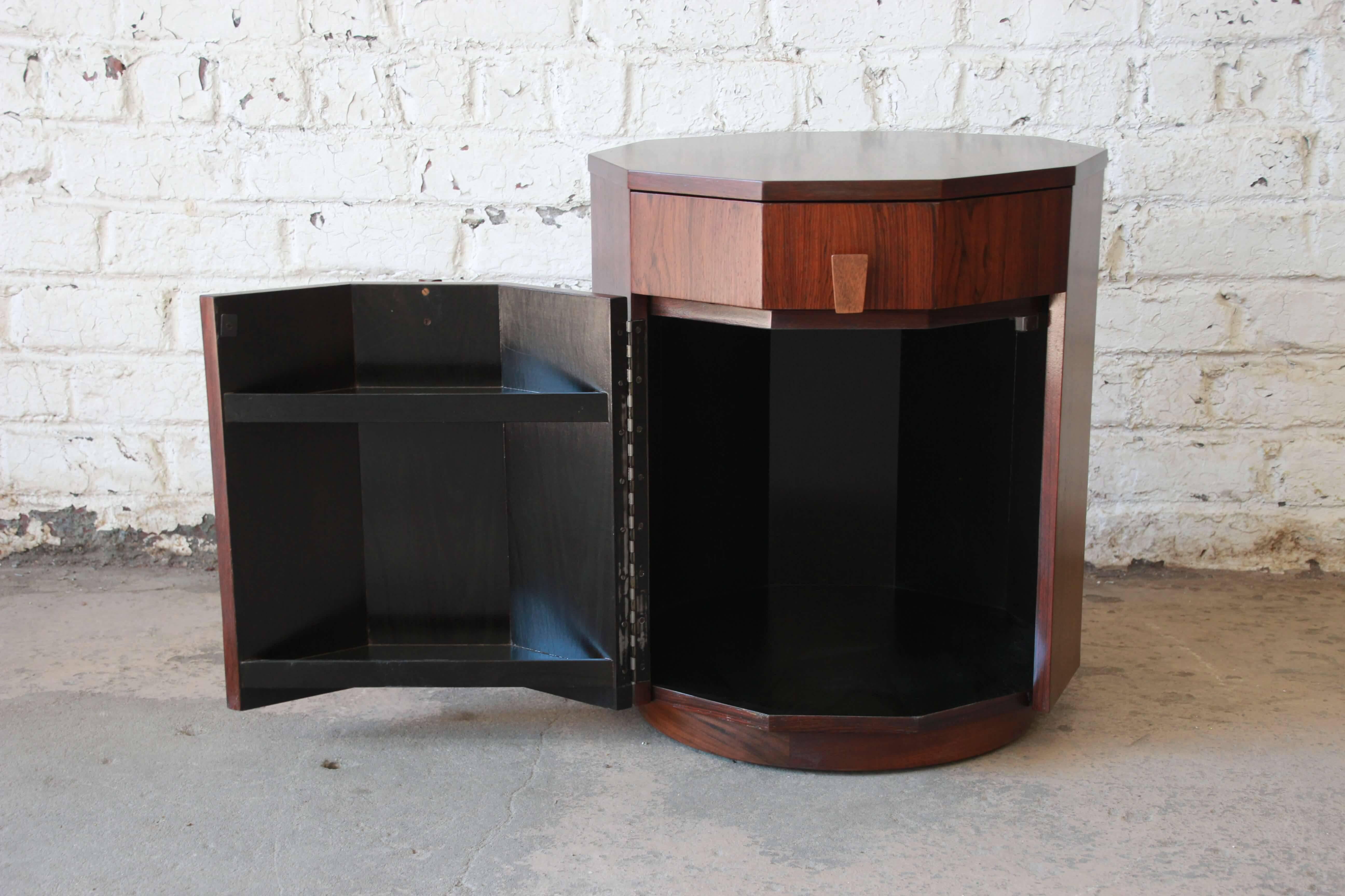 Harvey Probber Mid-Century Modern Rosewood Dry Bar Cabinet 3