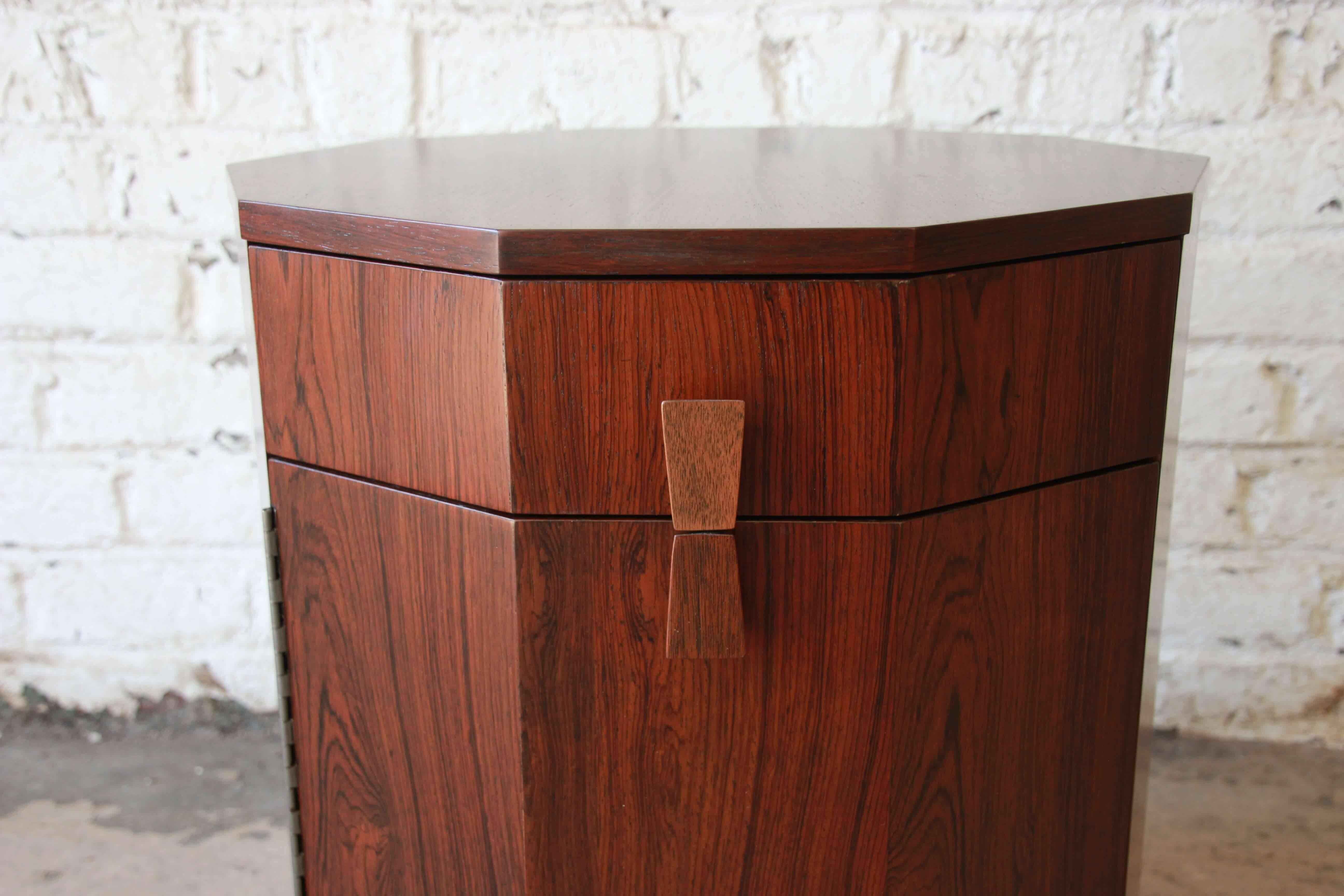 Harvey Probber Mid-Century Modern Rosewood Dry Bar Cabinet 4