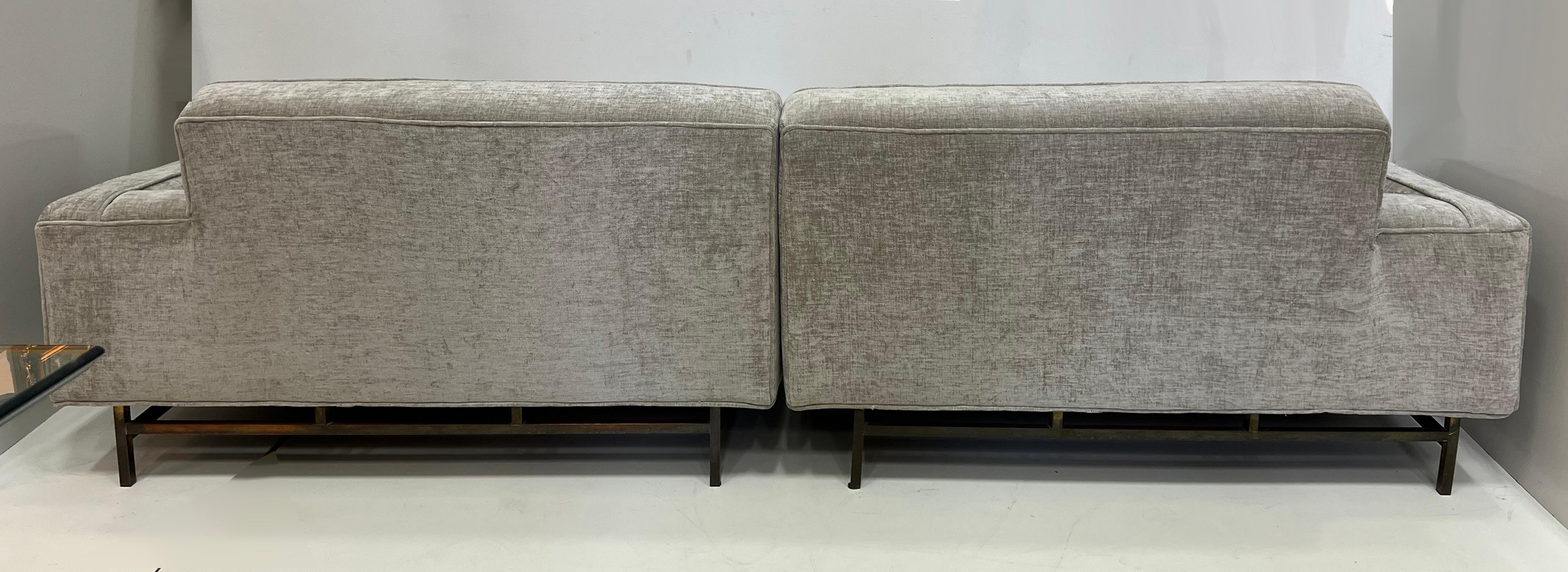  Harvey Probber Mid-century Modern Sofa Newly Upholstered, Brass Stretcher For Sale 6