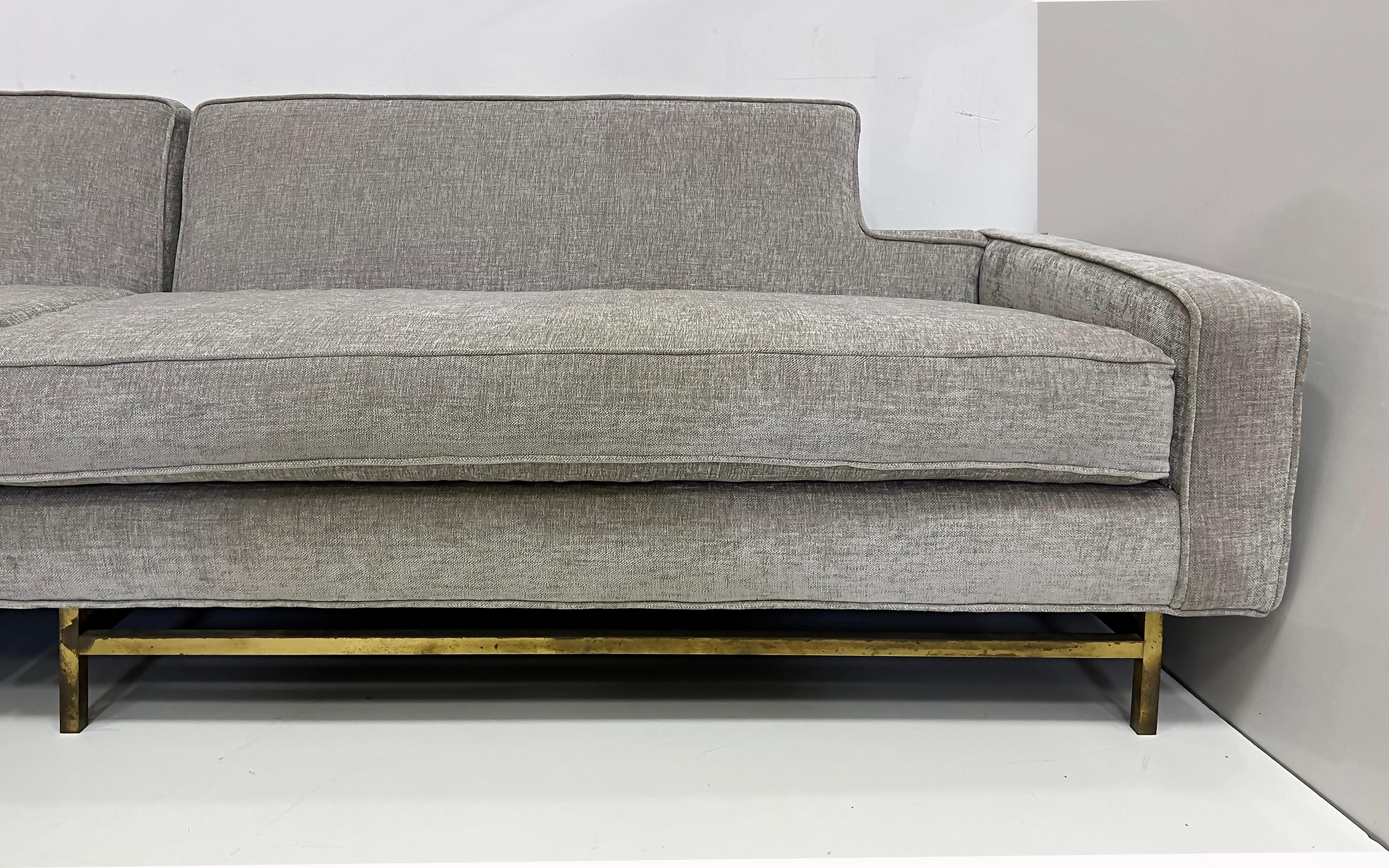  Harvey Probber Mid-century Modern Sofa Newly Upholstered, Brass Stretcher For Sale 5