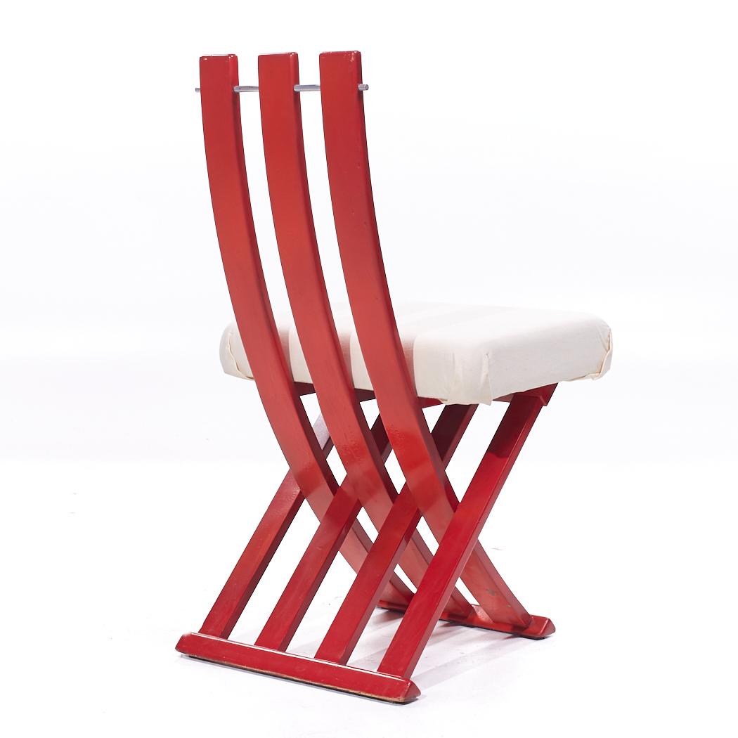 Tissu d'ameublement Harvey Probber Chaises X rouges du milieu du siècle - Paire en vente