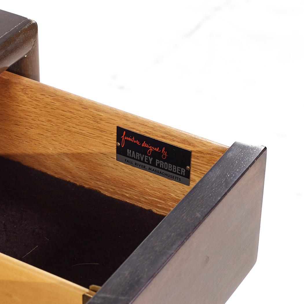 Harvey Probber, credenza e credenza in legno di palissandro e mogano del Medioevo in vendita 7