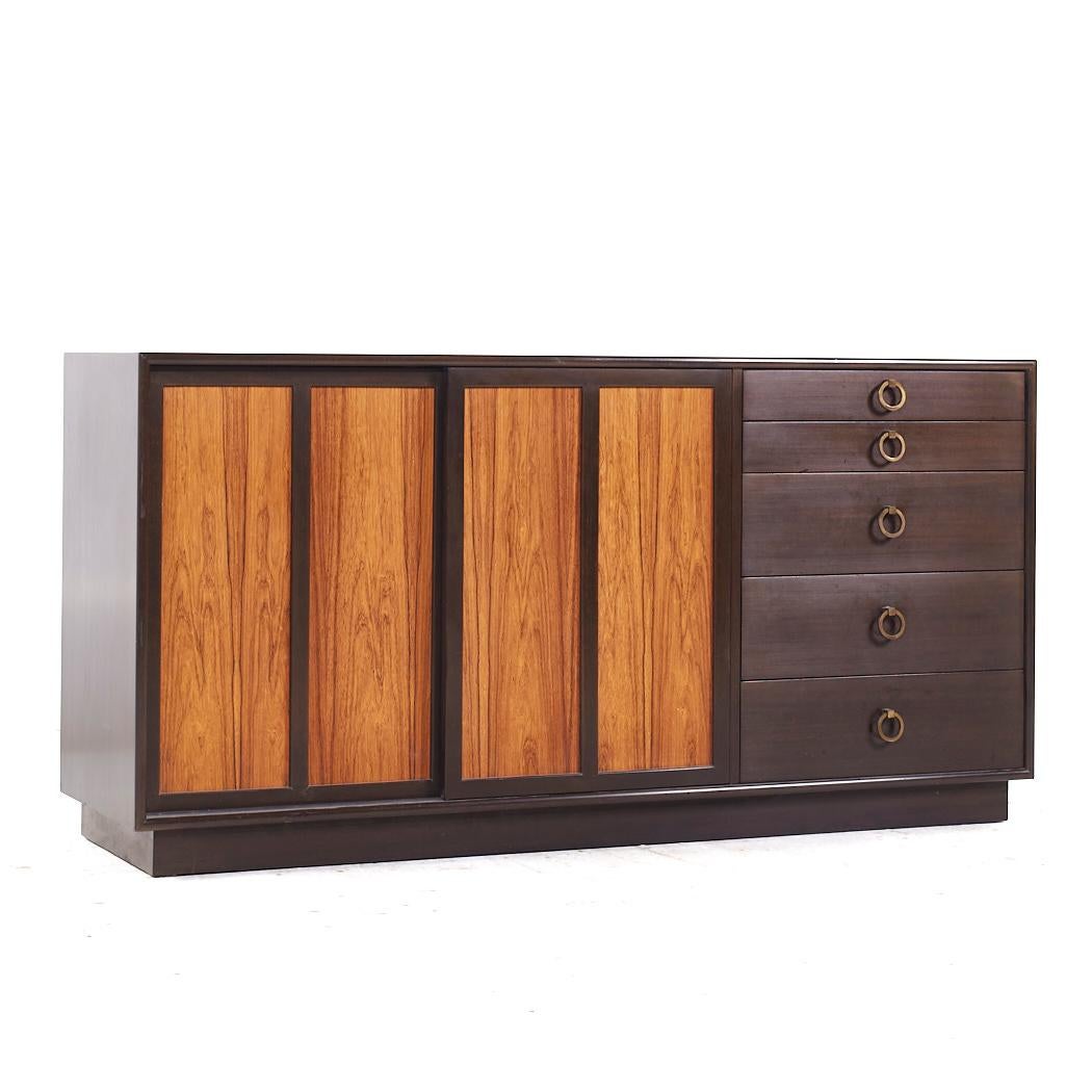 Americano Harvey Probber, credenza e credenza in legno di palissandro e mogano del Medioevo in vendita
