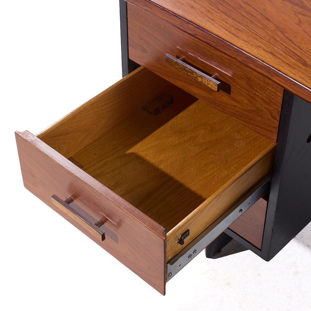 Harvey Probber Mid Century Palisander gebogen Executive Schreibtisch im Angebot 3