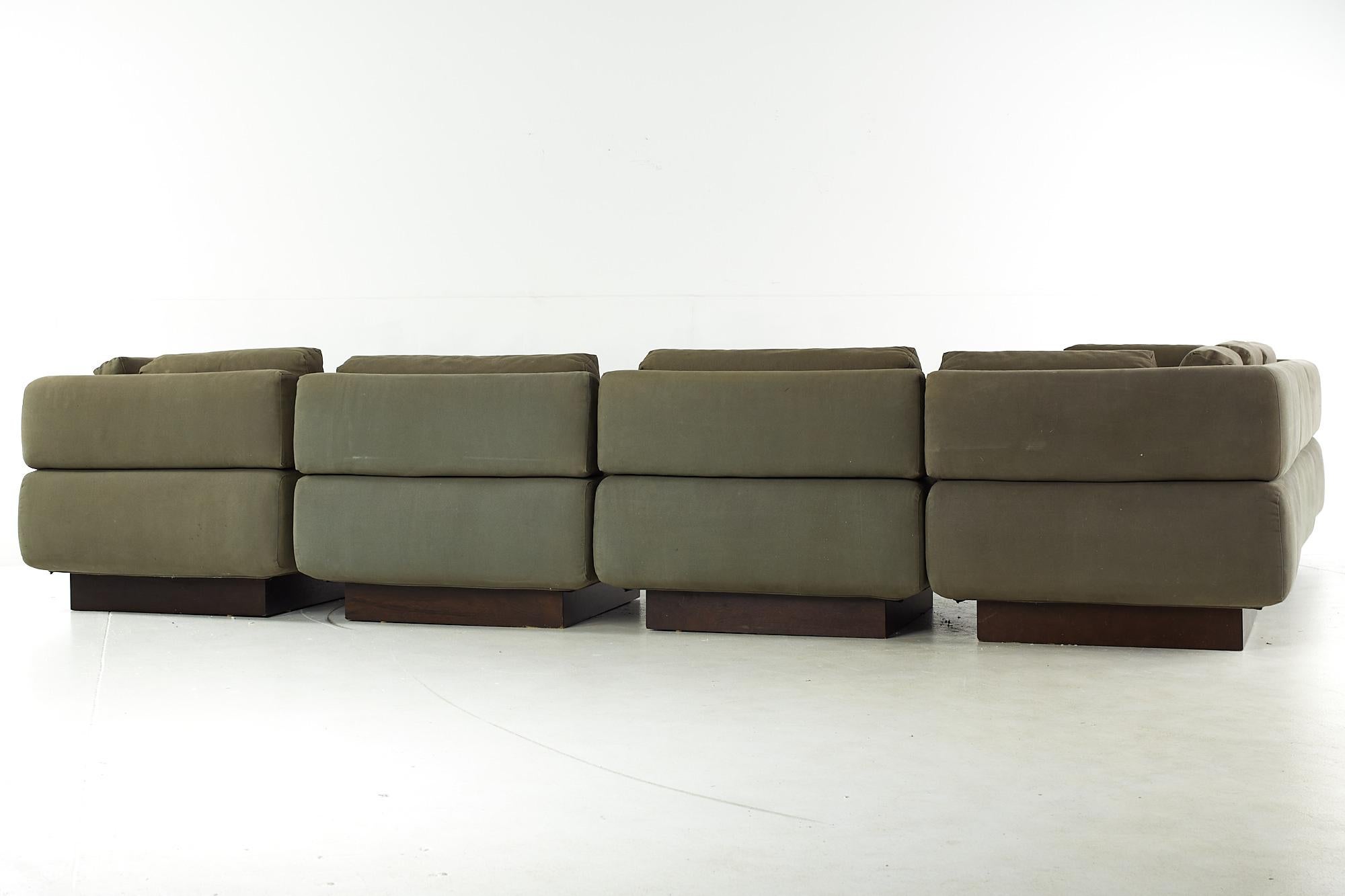 Harvey Probber Midcentury Sectional Sofa In Good Condition For Sale In Countryside, IL