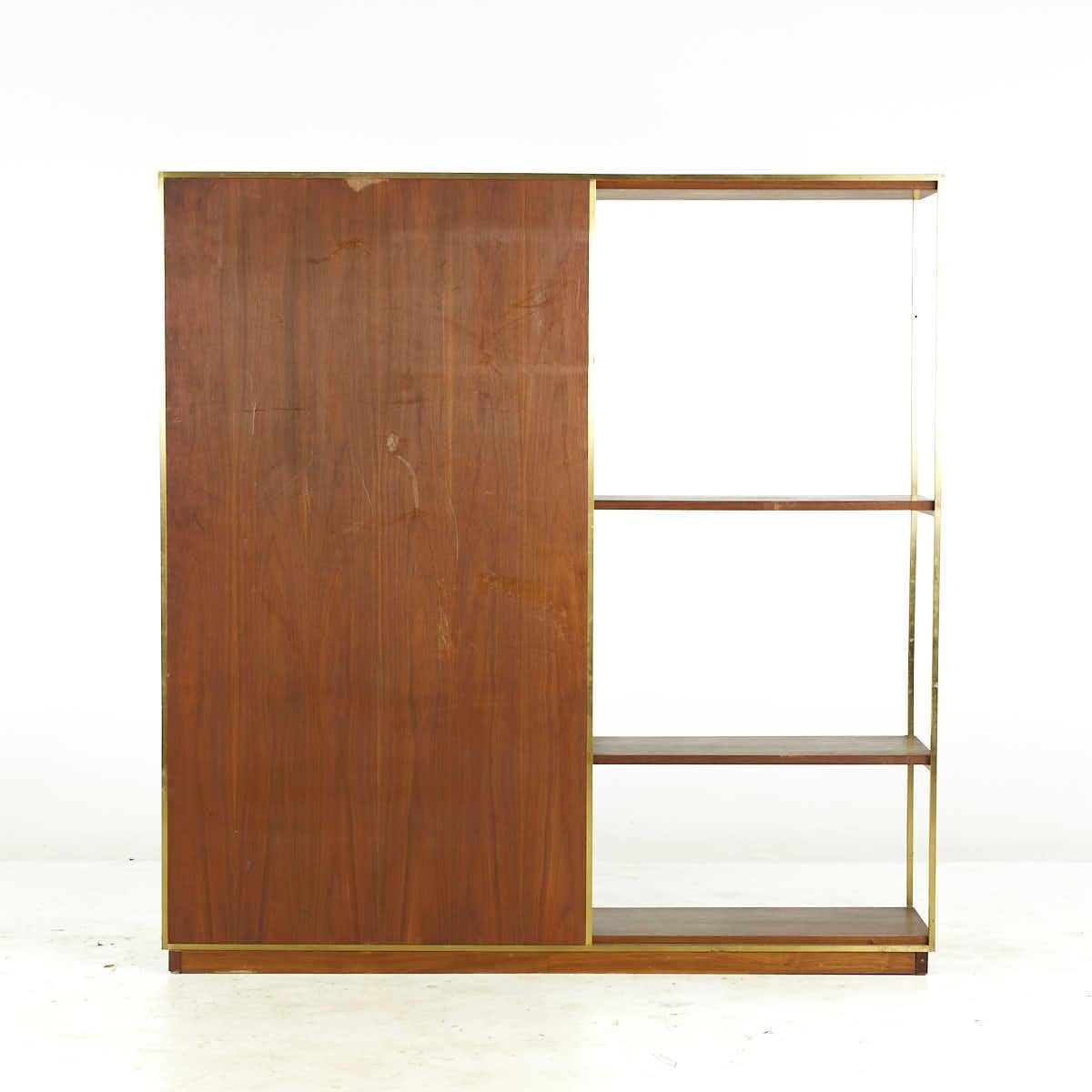 Harvey Probber Midcentury Walnut and Brass Etagere Shelf In Good Condition For Sale In Countryside, IL