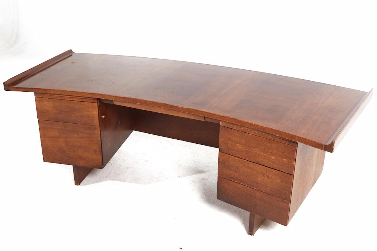 Harvey Probber Mid Century Walnut Curved Executive Desk For Sale 1