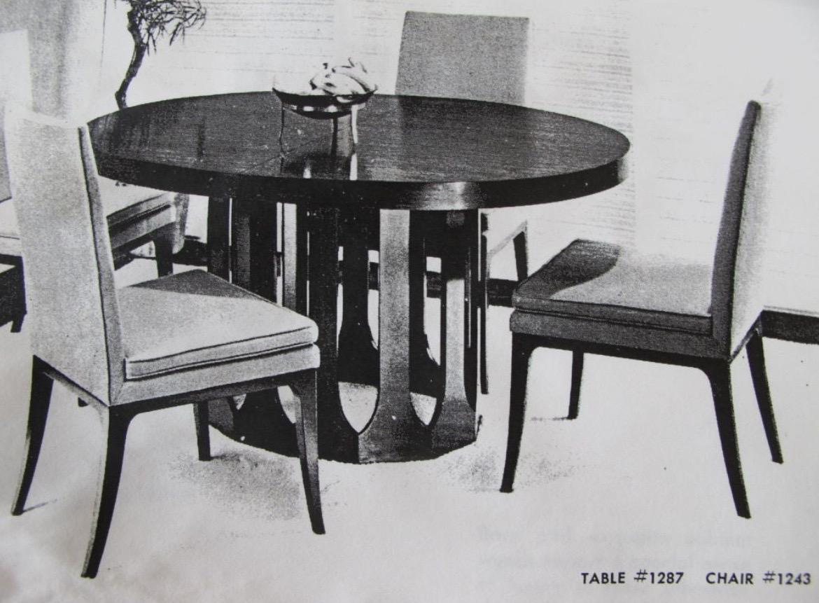 Harvey Probber Model 1287 Mid Century Modern Pedestal Dining Table c. 1950s For Sale 2