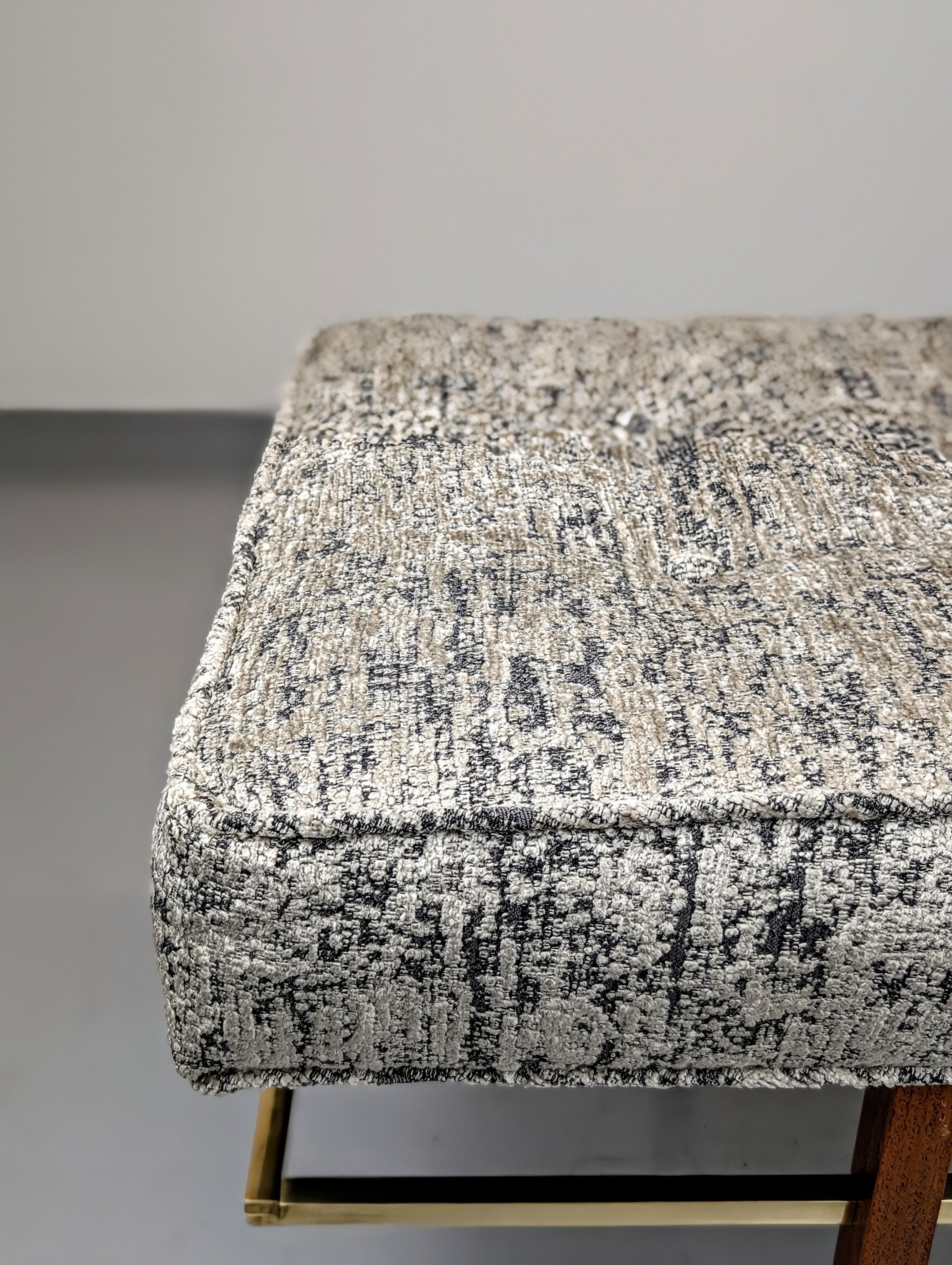 Harvey Probber Model No No 70½ Banc en acajou et laiton en vente 2