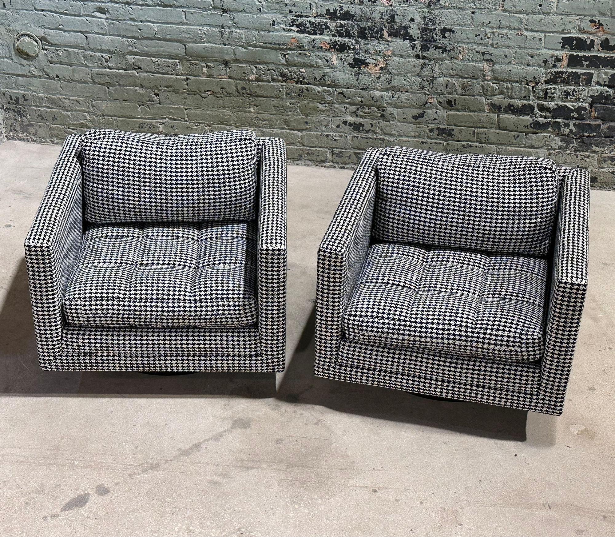 Harvey Probber Pair Swivel Cube Lounge Club Chairs, #1461, 1960 In Good Condition In Chicago, IL