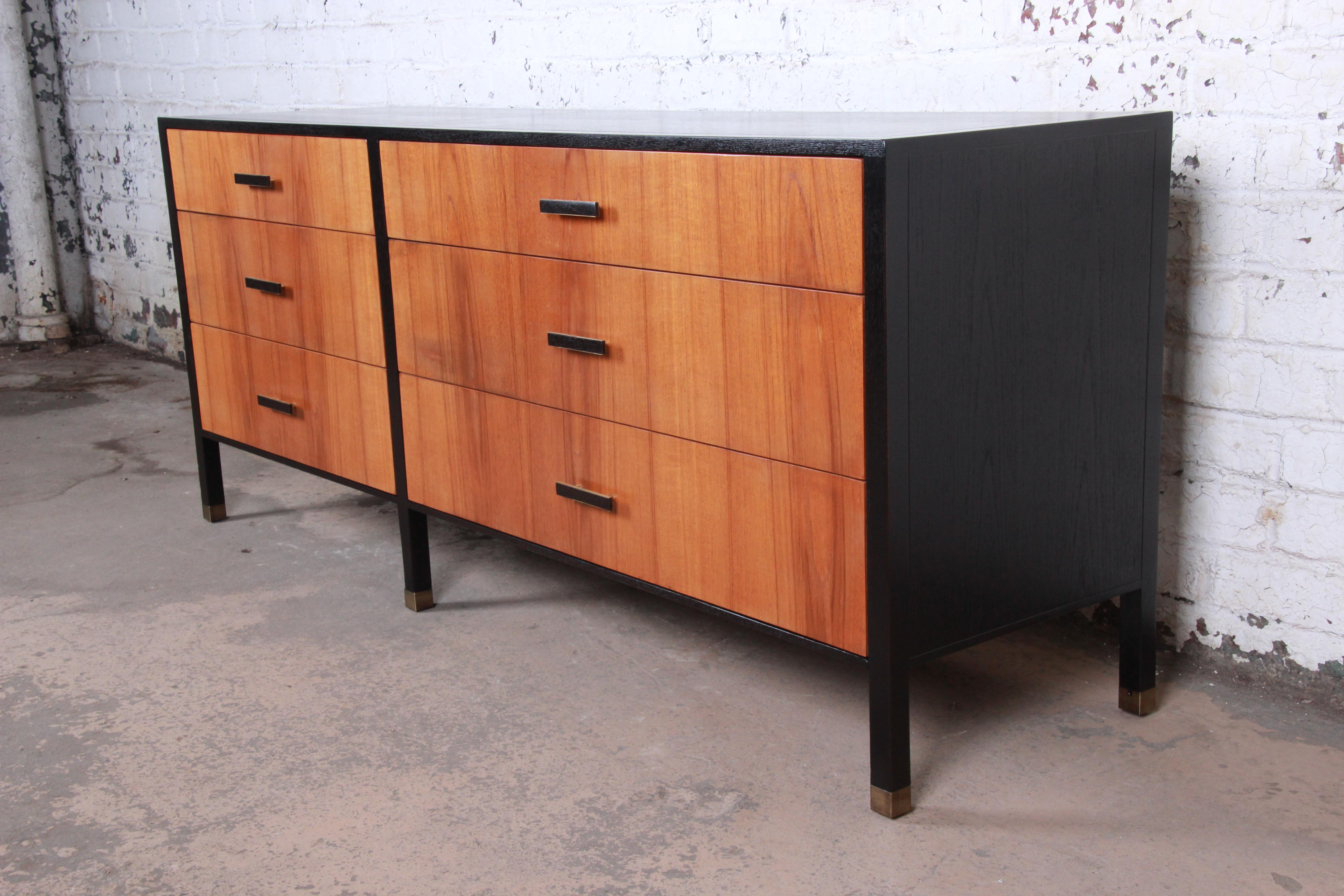 Harvey Probber Rosewood and Ebonized Wood Dresser or Credenza, Newly Refinished In Good Condition In South Bend, IN