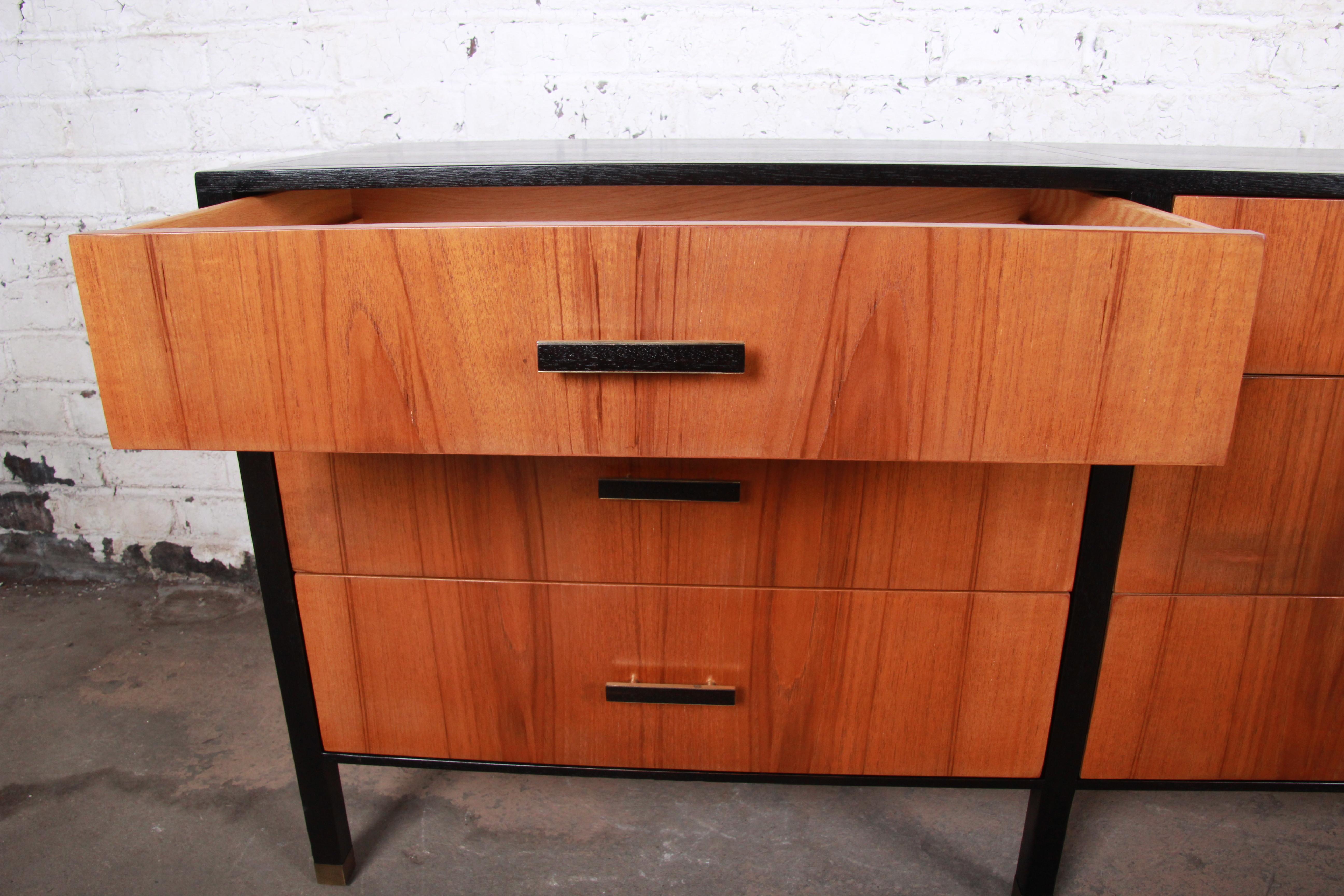 Harvey Probber Rosewood and Ebonized Wood Dresser or Credenza, Newly Refinished 2