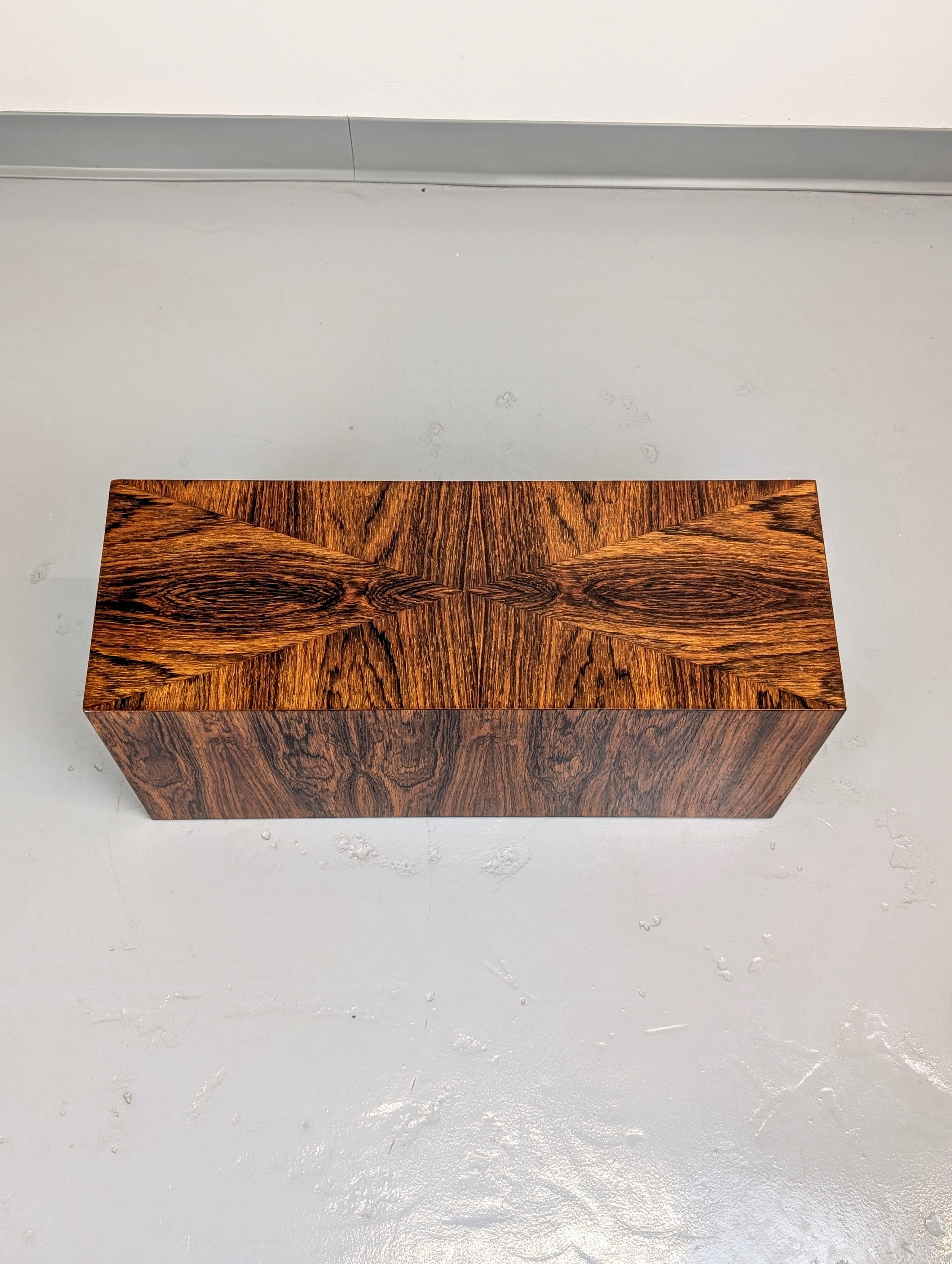 Tavolino in vetro ellittico in legno di palissandro di Harvey Probber in vendita 6