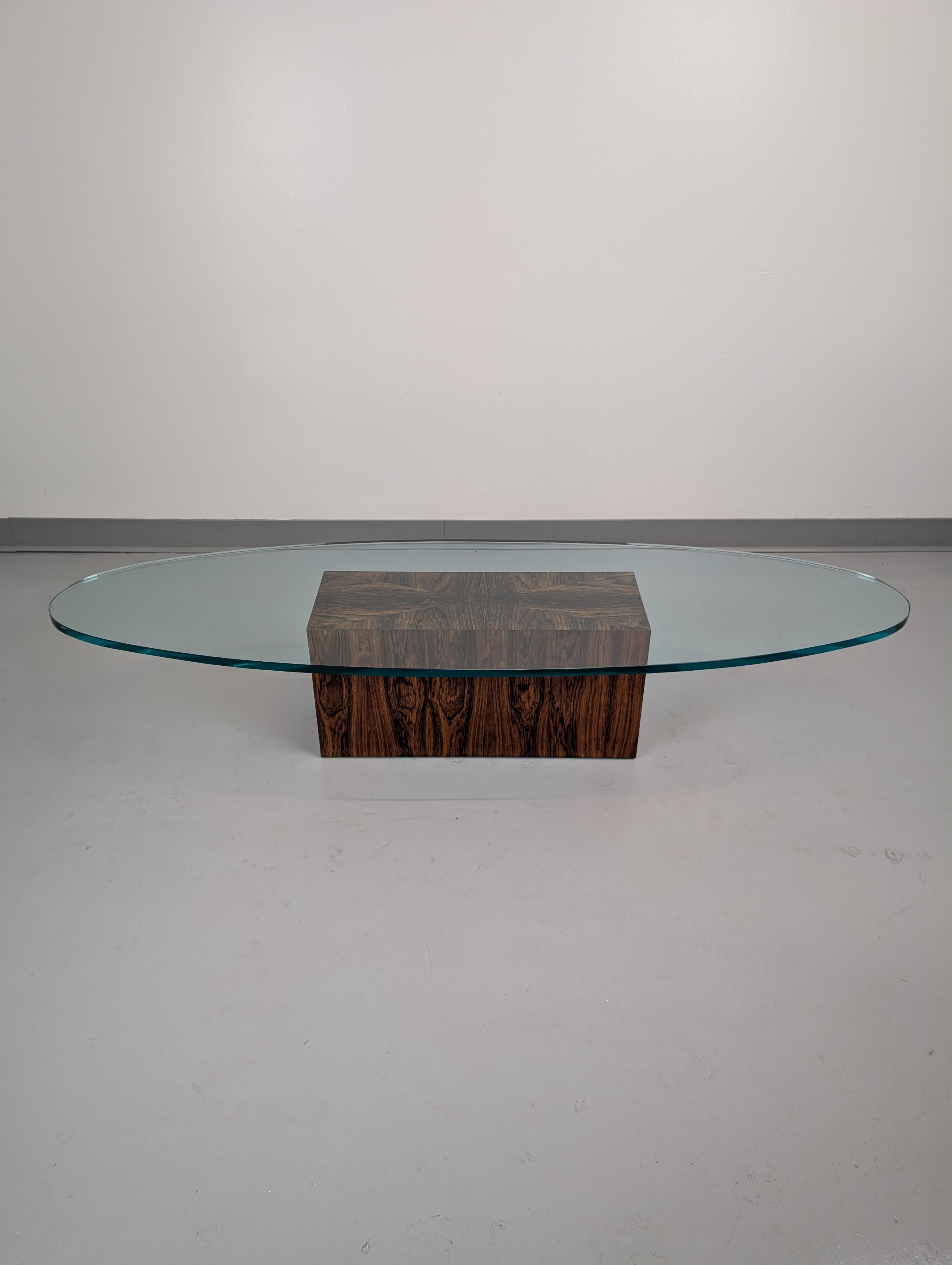 Tavolino in vetro ellittico in legno di palissandro di Harvey Probber in vendita 10