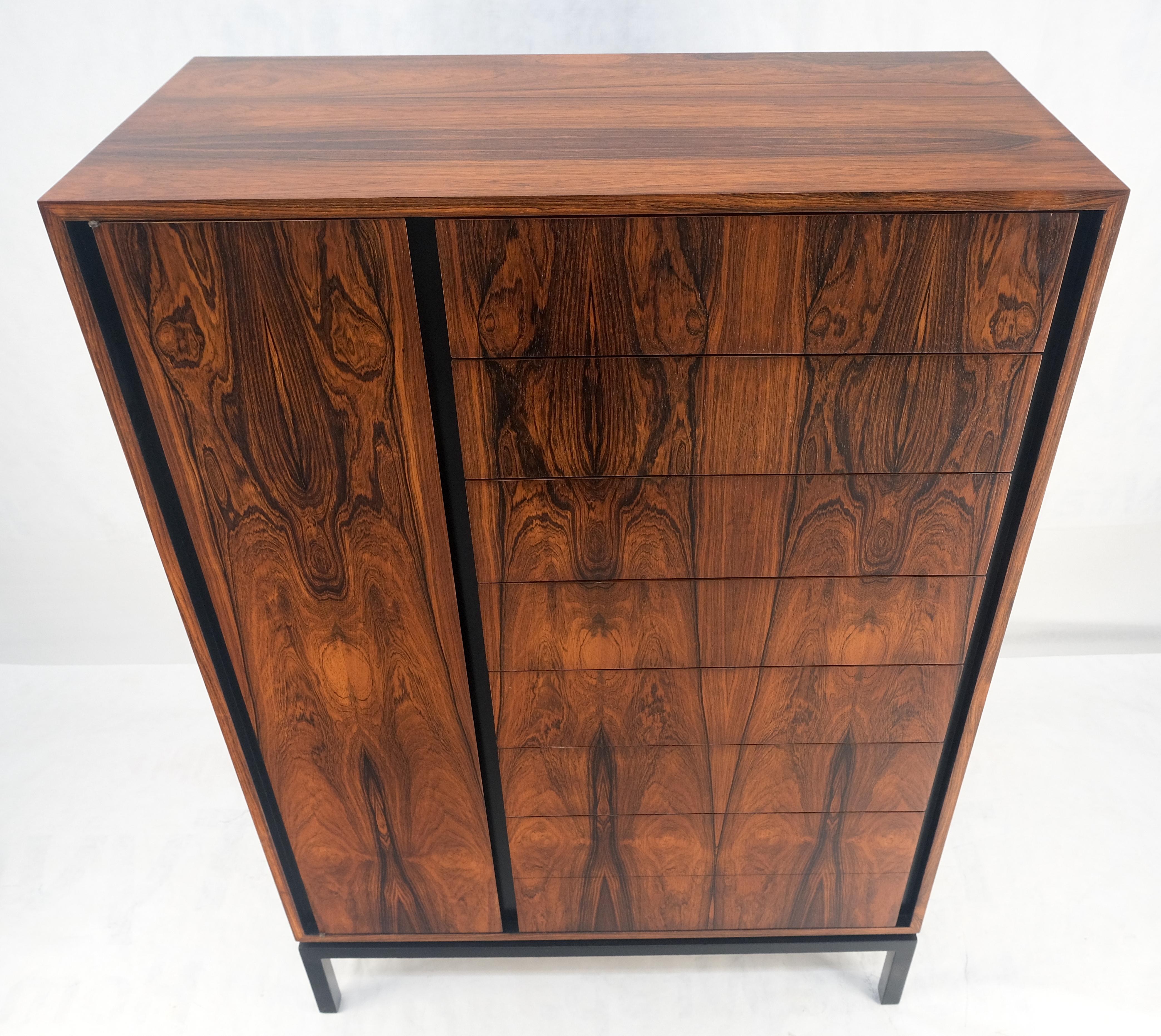 Palissandro Harvey Probber, comò laterale in stile chifforobe, splendido cassettone in palissandro MINT in vendita