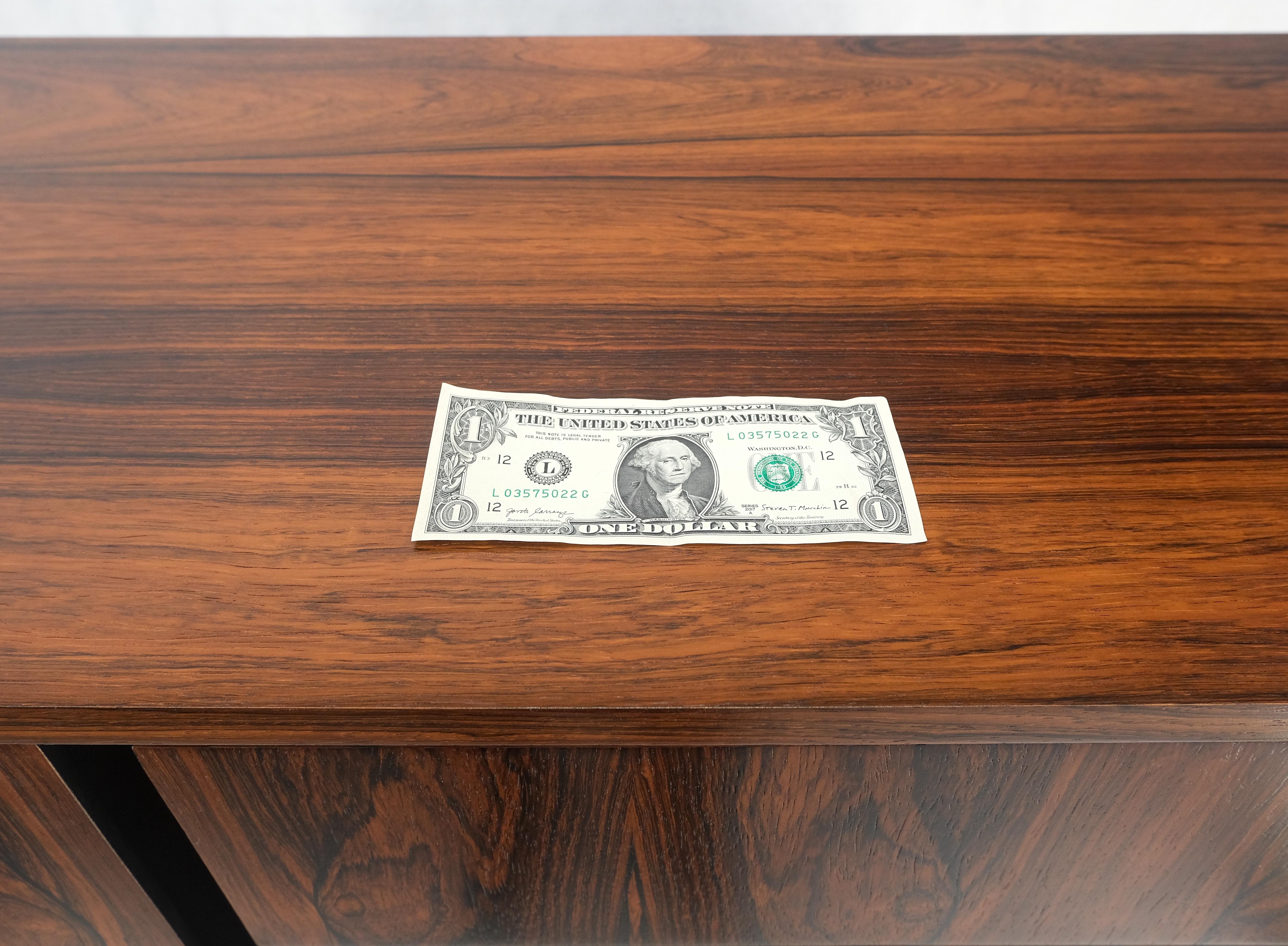 Harvey Probber, comò laterale in stile chifforobe, splendido cassettone in palissandro MINT in vendita 1