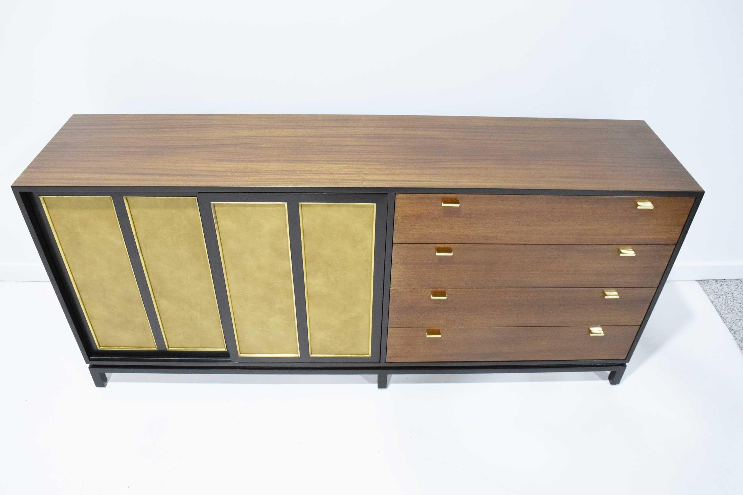 Harvey Probber Signed Sideboard in Mahogany with Gold Trim, 1960s For Sale 2
