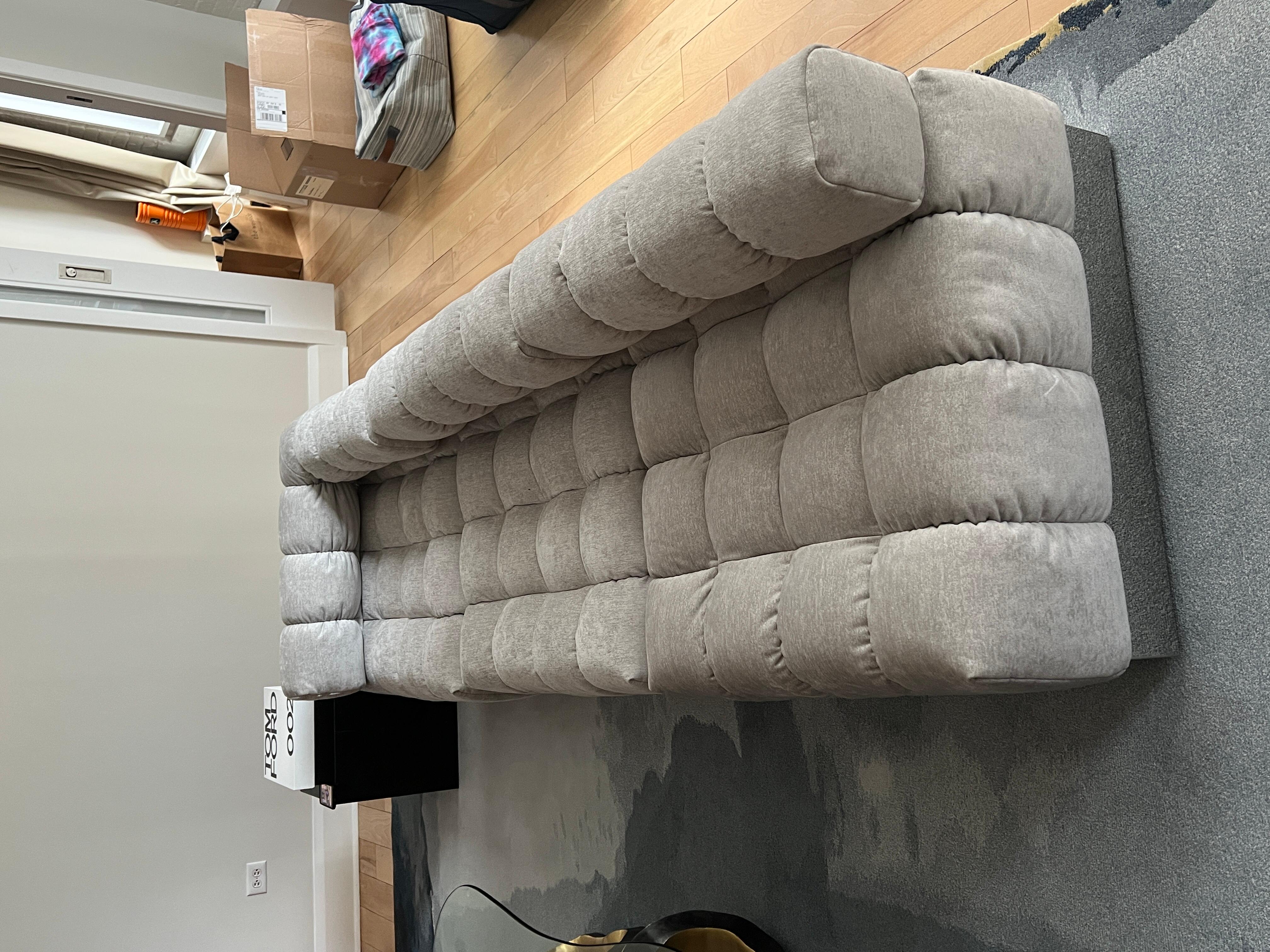 Harvey Probber  Six Pieces Deep Tuft Modular Sofa in Stock 3