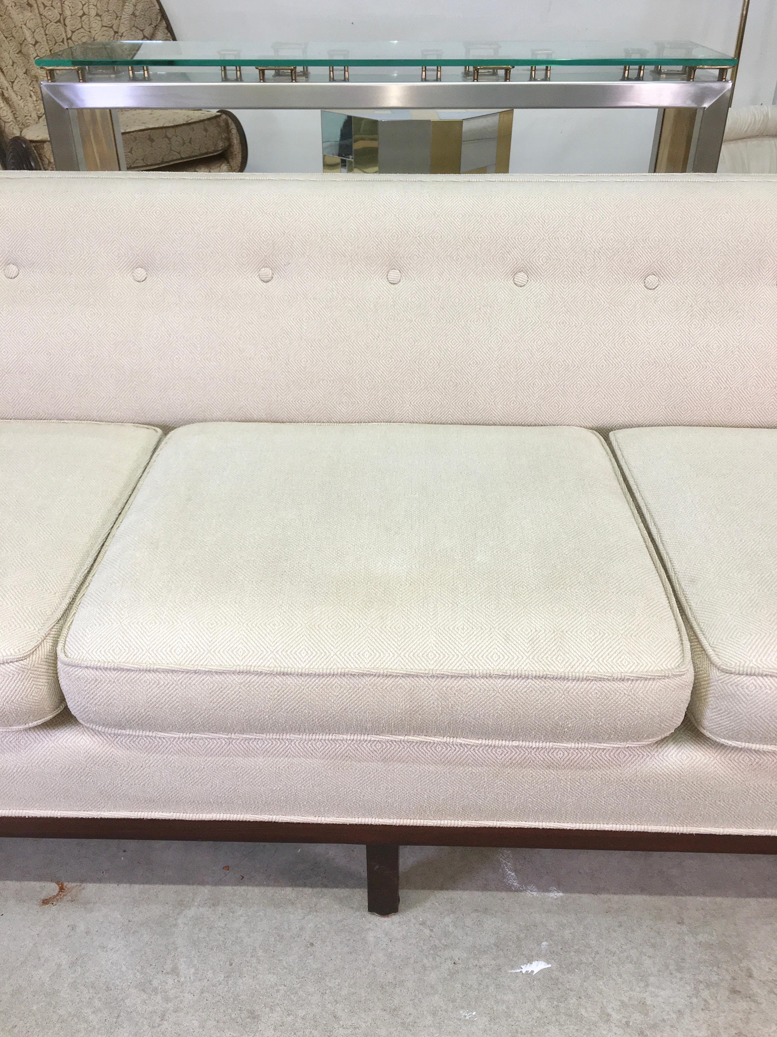 Harvey Probber Sofa In Good Condition In Hanover, MA