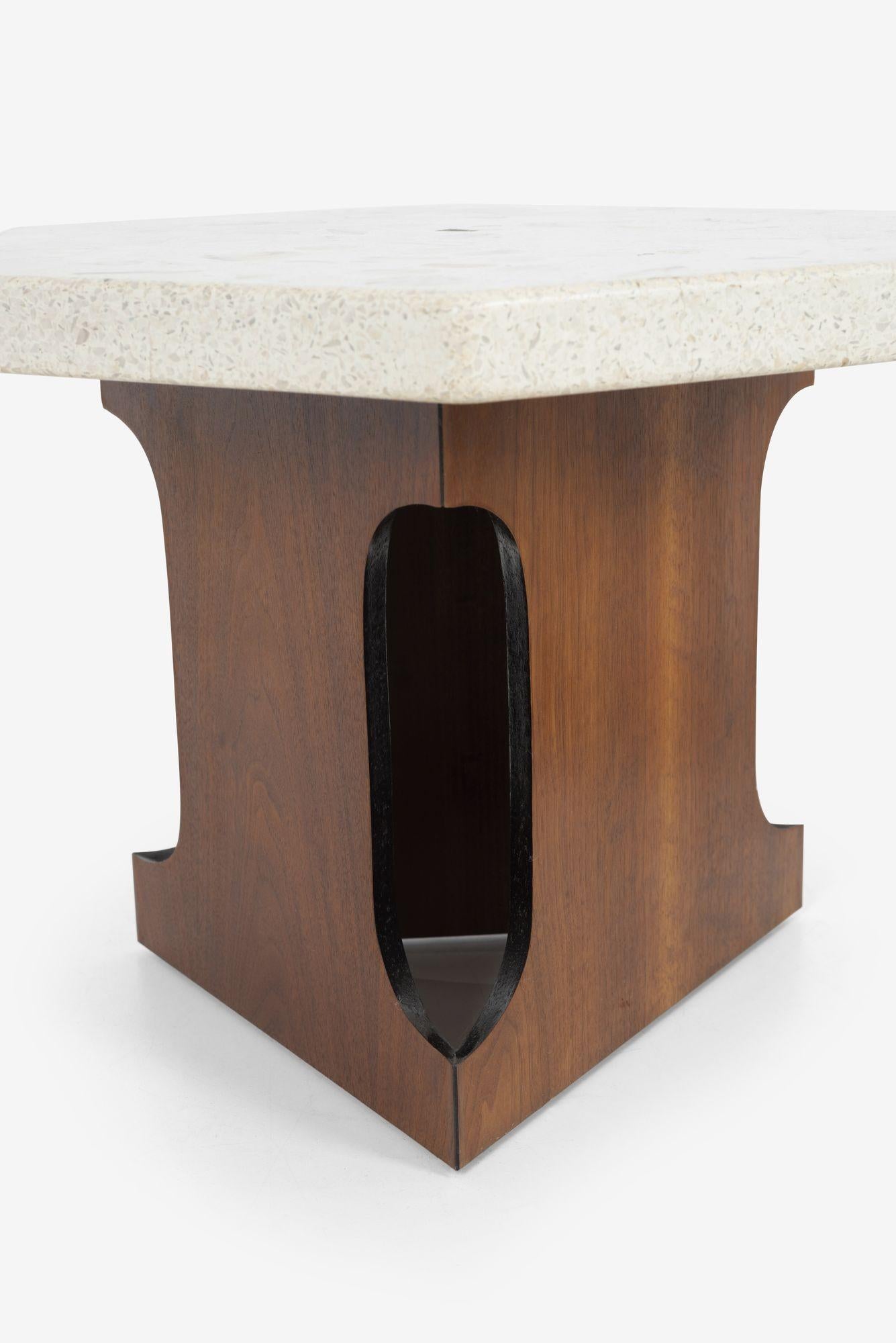 Harvey Probber Style End Tables Hexagonal Terazzo Tops In Good Condition For Sale In Chicago, IL