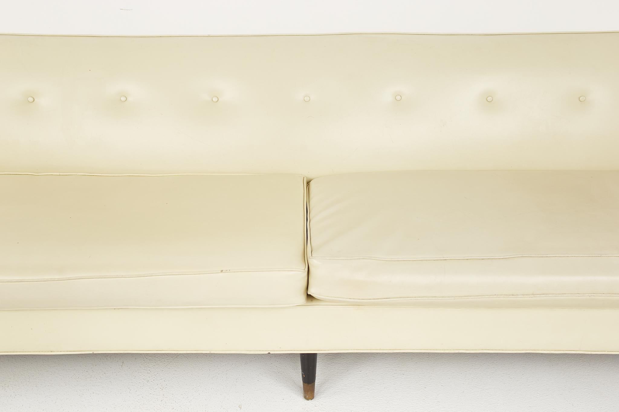 Harvey Probber-Stil Extra breites 9 Fuß-Sofa im Mid-Century-Stil im Zustand „Gut“ im Angebot in Countryside, IL