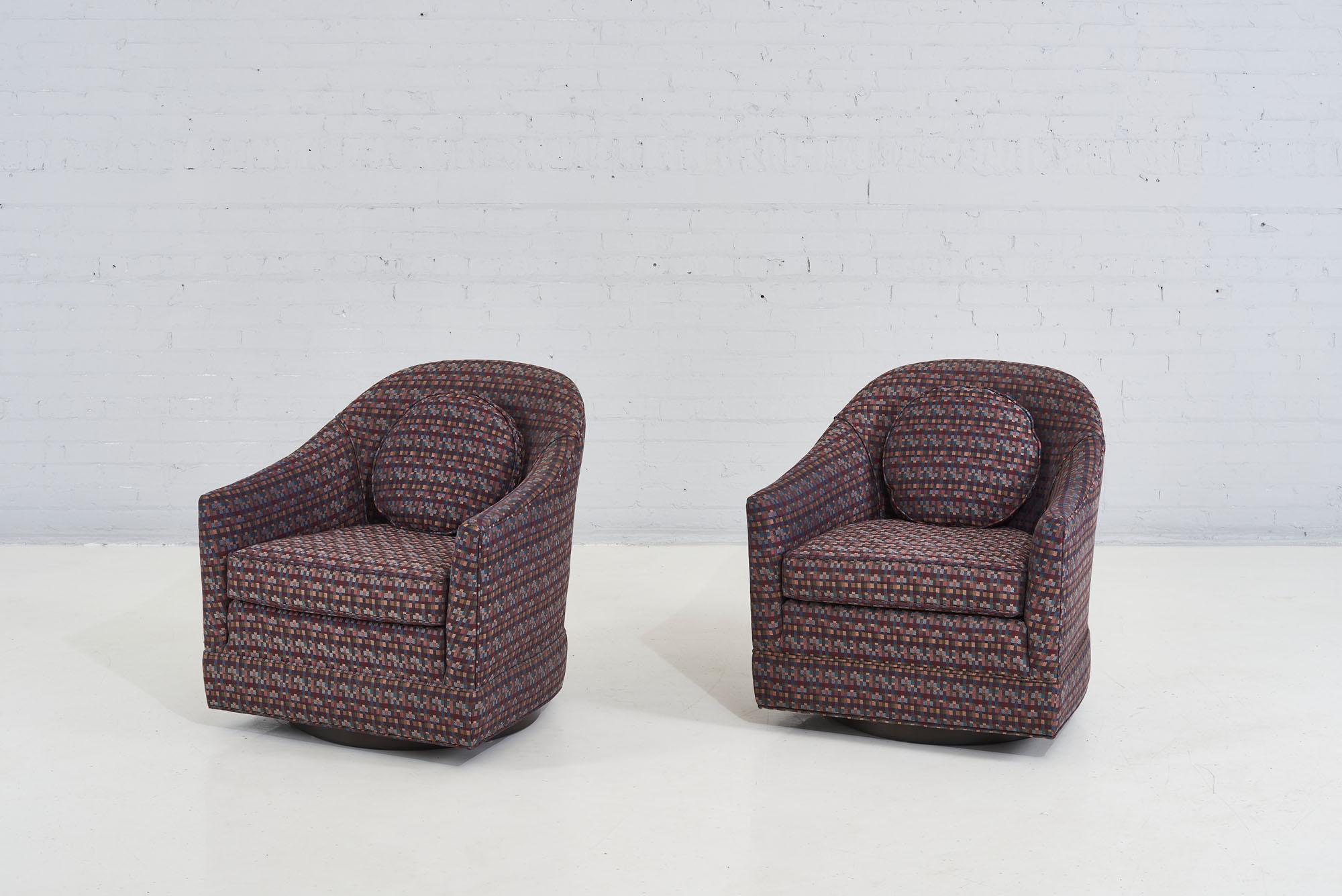 Harvey Robber swivel lounge chair, 1970. All original.