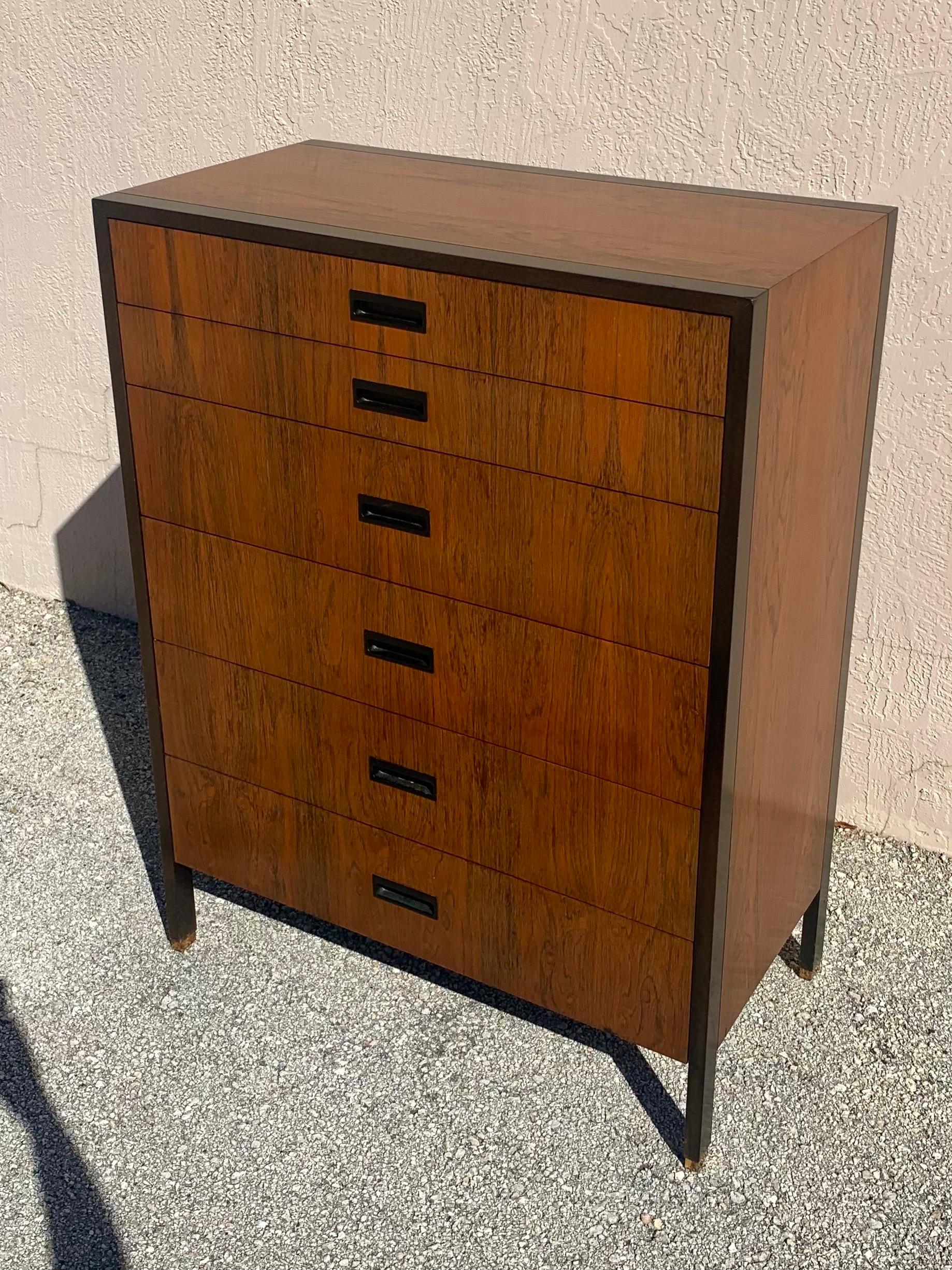 Mid-Century Modern Harvey Probber Tall Boy 6 Drawer Dresser in Rosewood and Mahogany