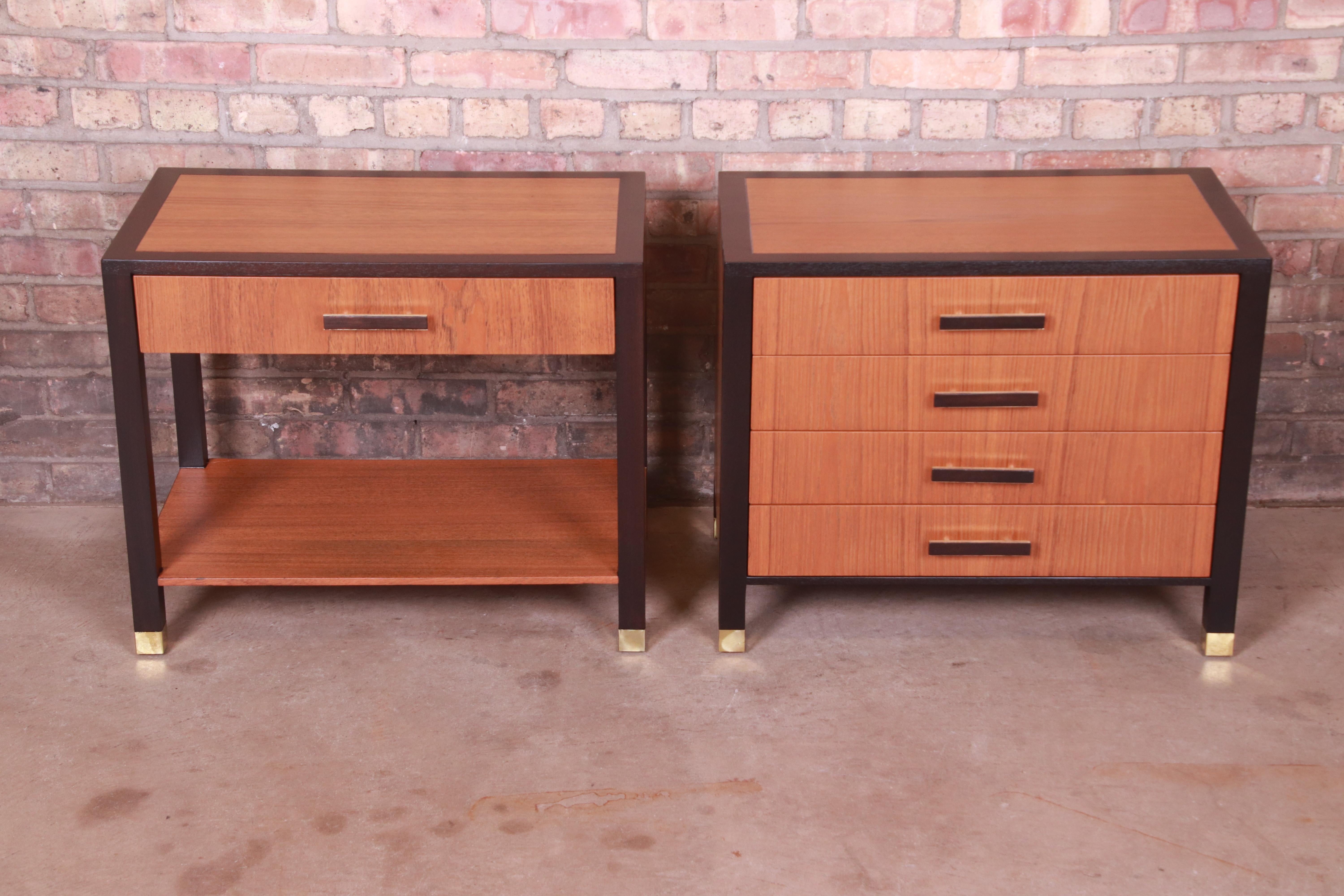 An exceptional pair of Mid-Century Modern nightstands

By Harvey Probber

USA, 1960s

Teak, with ebonized mahogany banding, original mahogany and brass hardware, and brass-capped feet.

Measures: 26