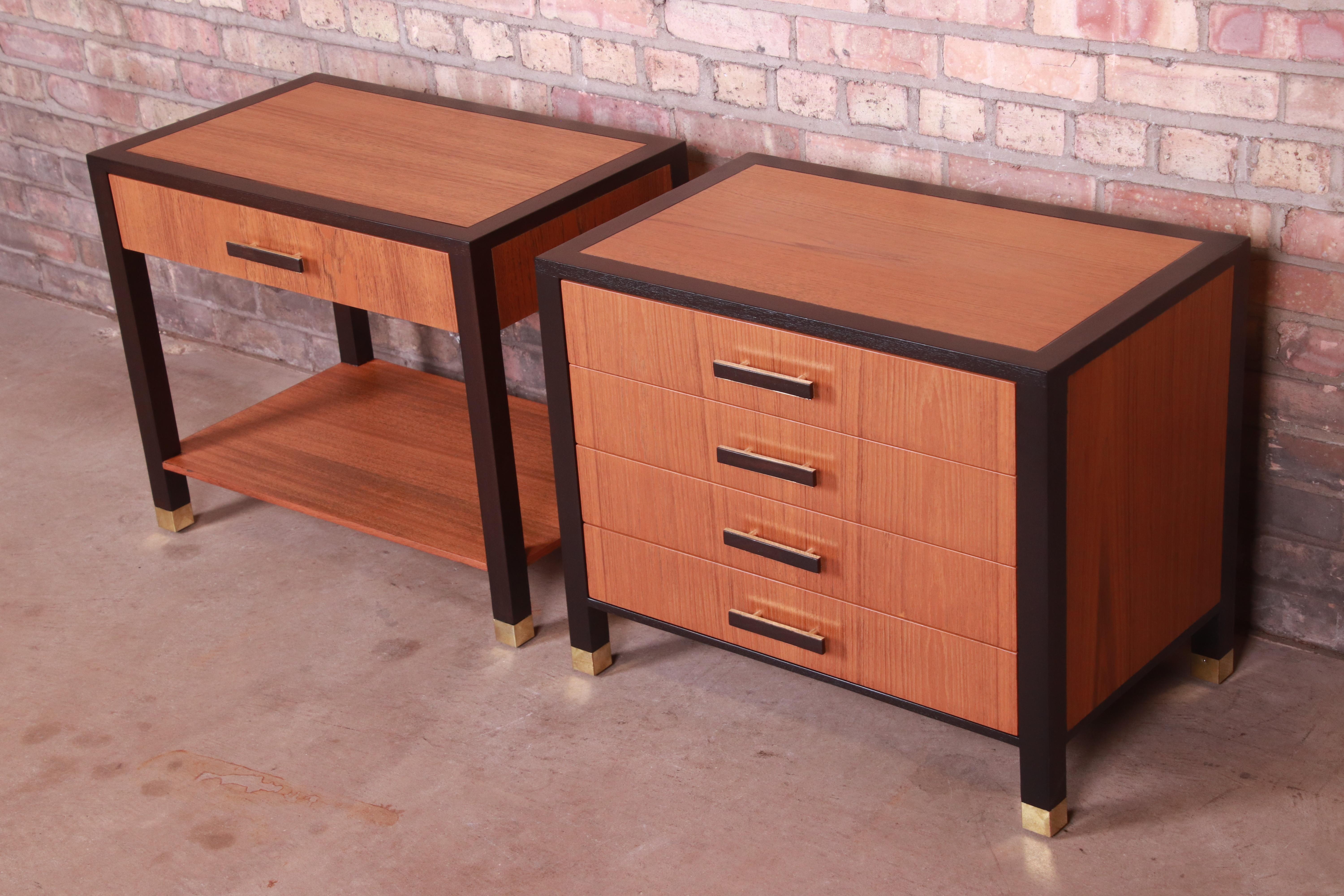 Mid-Century Modern Harvey Probber Teak and Mahogany Nightstands, Newly Refinished For Sale