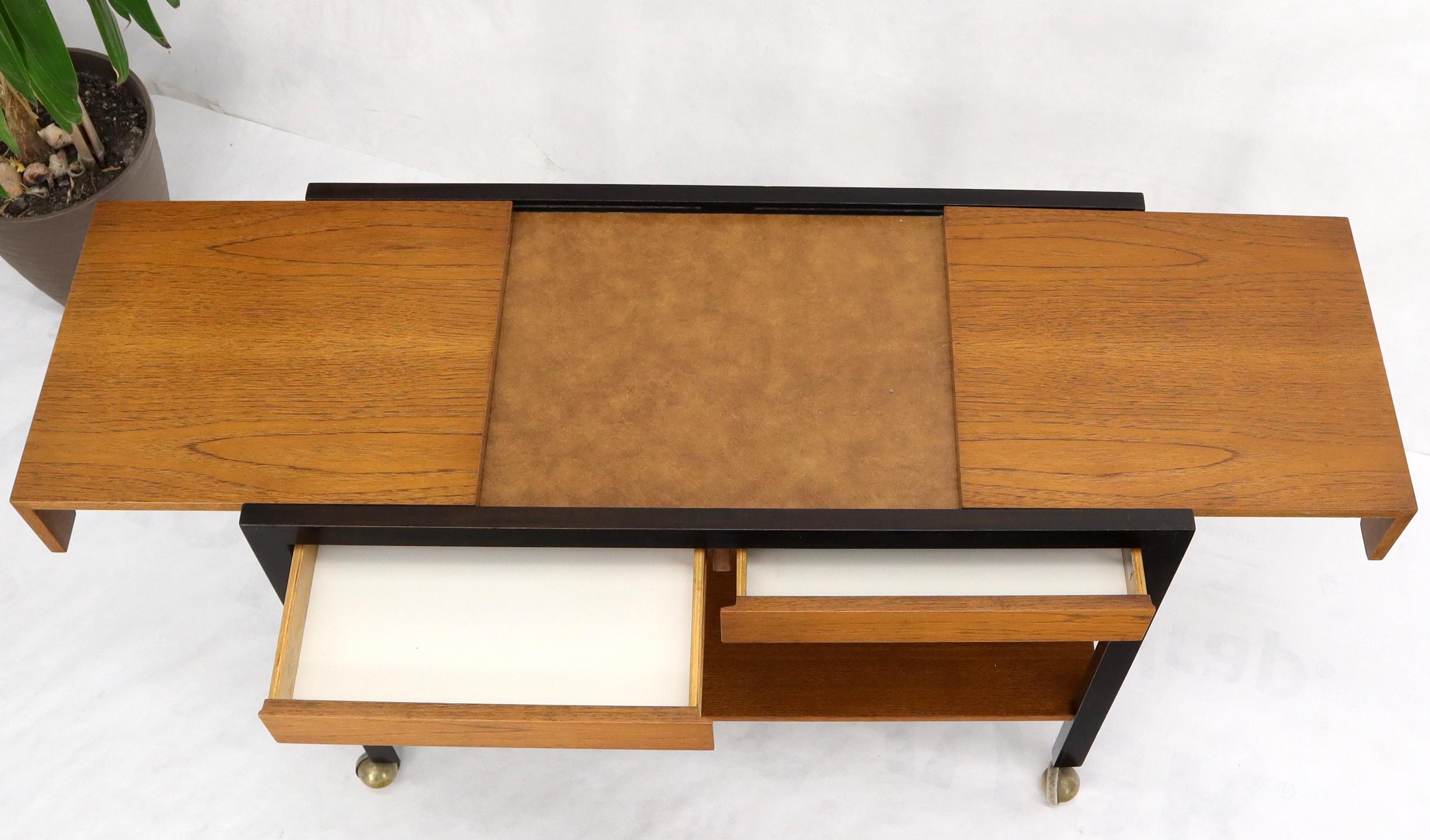 Mid-Century Modern Harvey Prober Expandable Rolling Serving Two Tier Cart Table Console For Sale