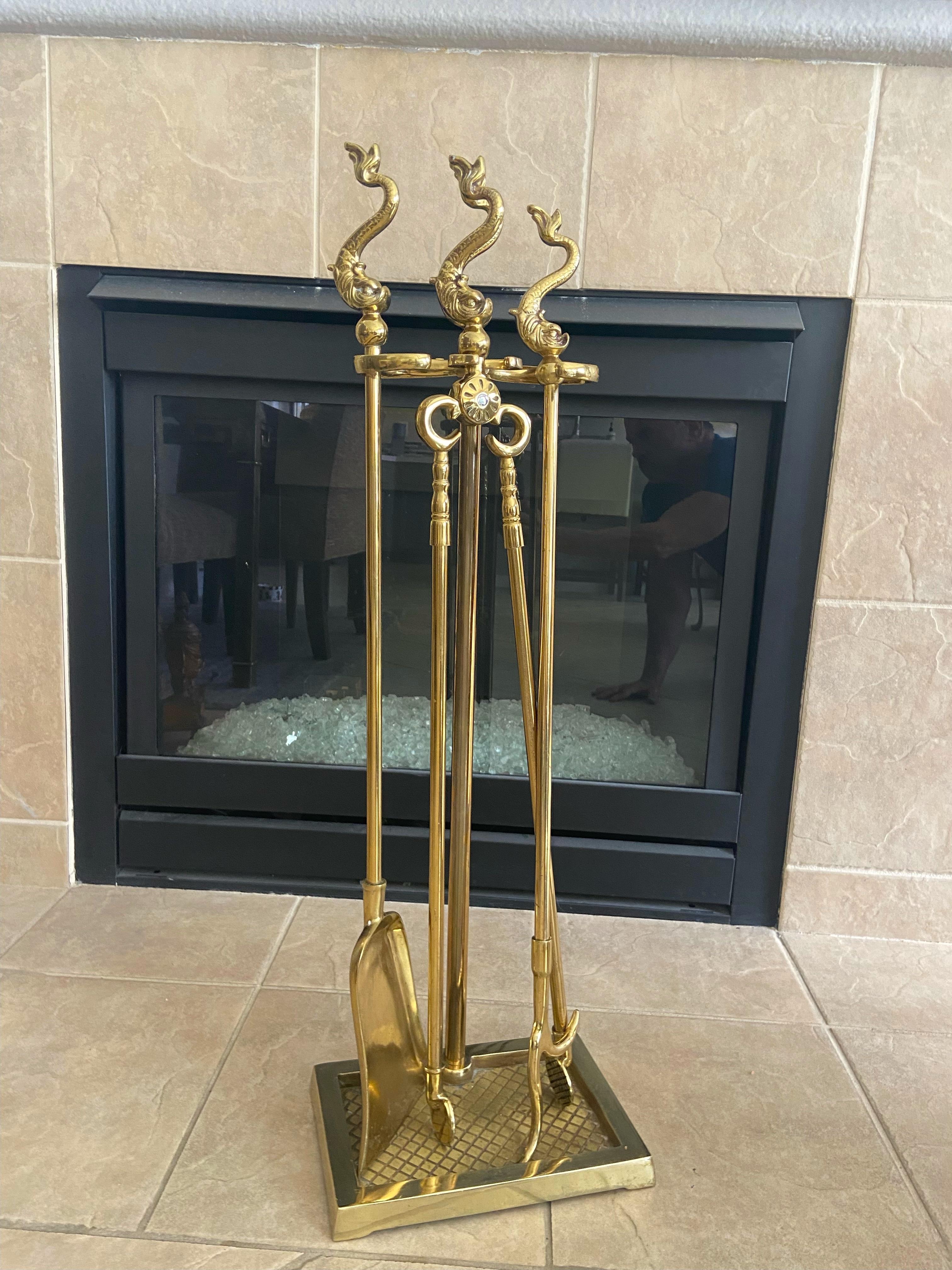 Harvin 'Virginia Metalcrafters' Dolphin Brass Fireplace Tool Set 11