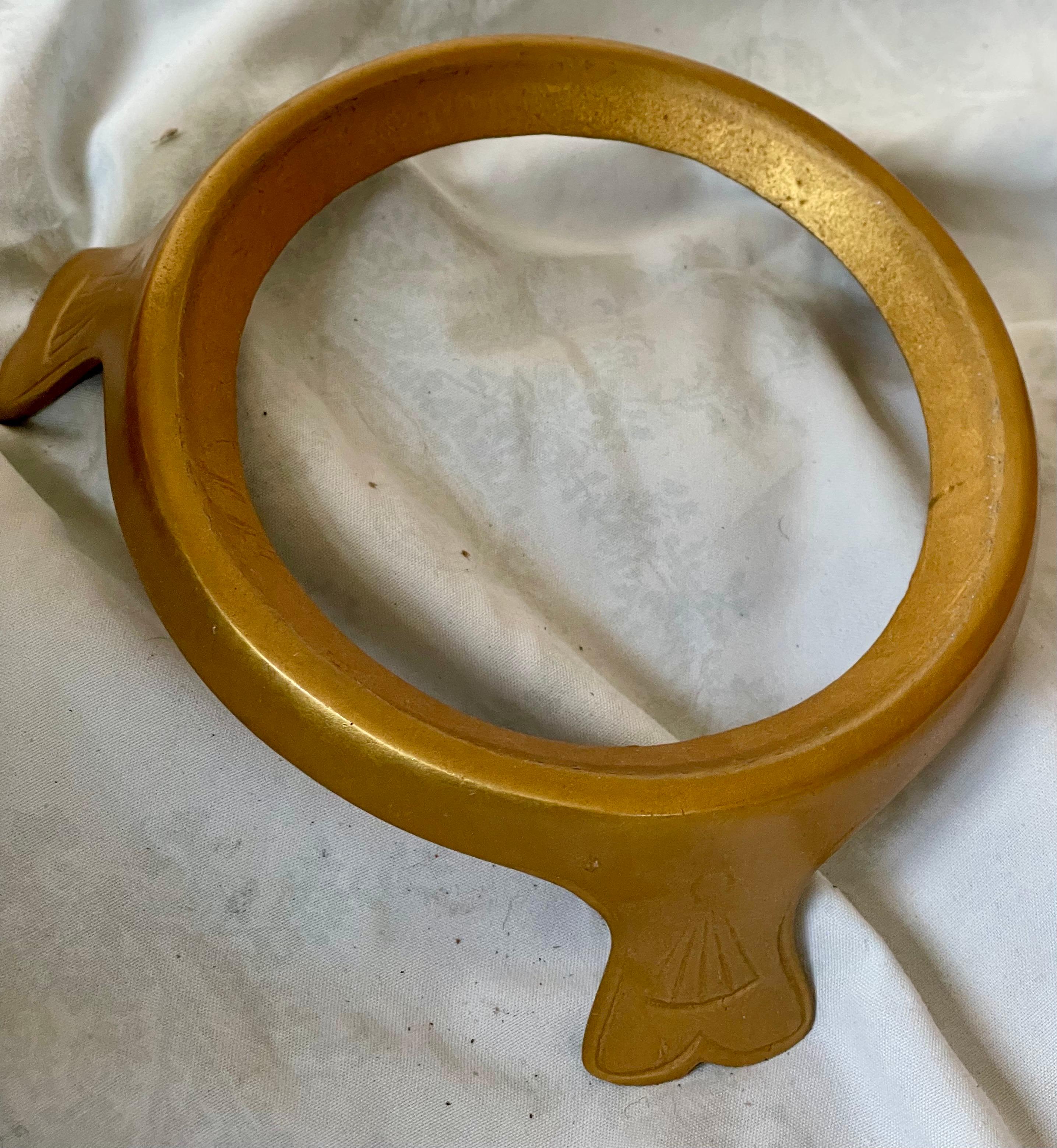 Ciotola grande in alluminio anodizzato oro Harvin Virginia Metalcrafters su supporto in vendita 1