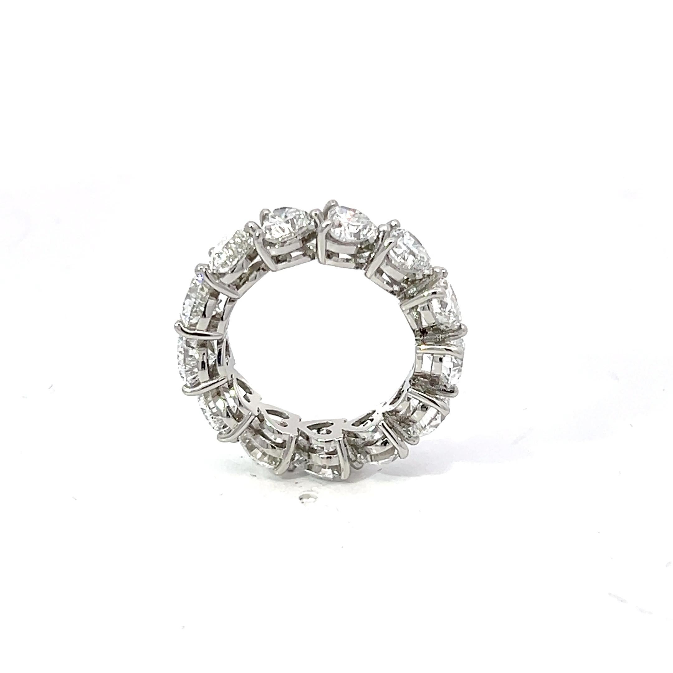 Hasbani Diamonds 6 Carat Bespoke Heart GIA Diamond Platinum Full Eternity Ring For Sale 4