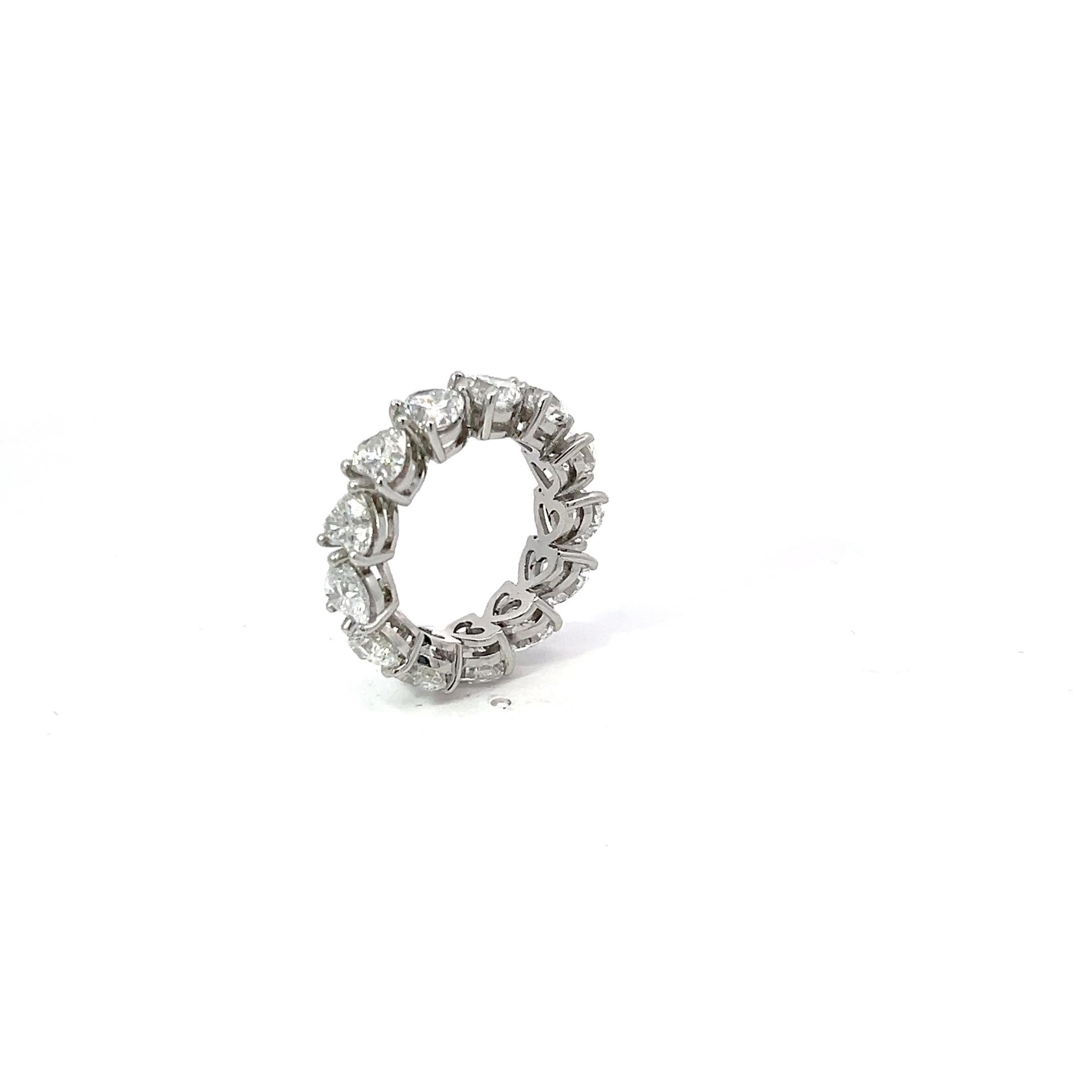 Hasbani Diamonds 6 Carat Bespoke Heart GIA Diamond Platinum Full Eternity Ring For Sale 10
